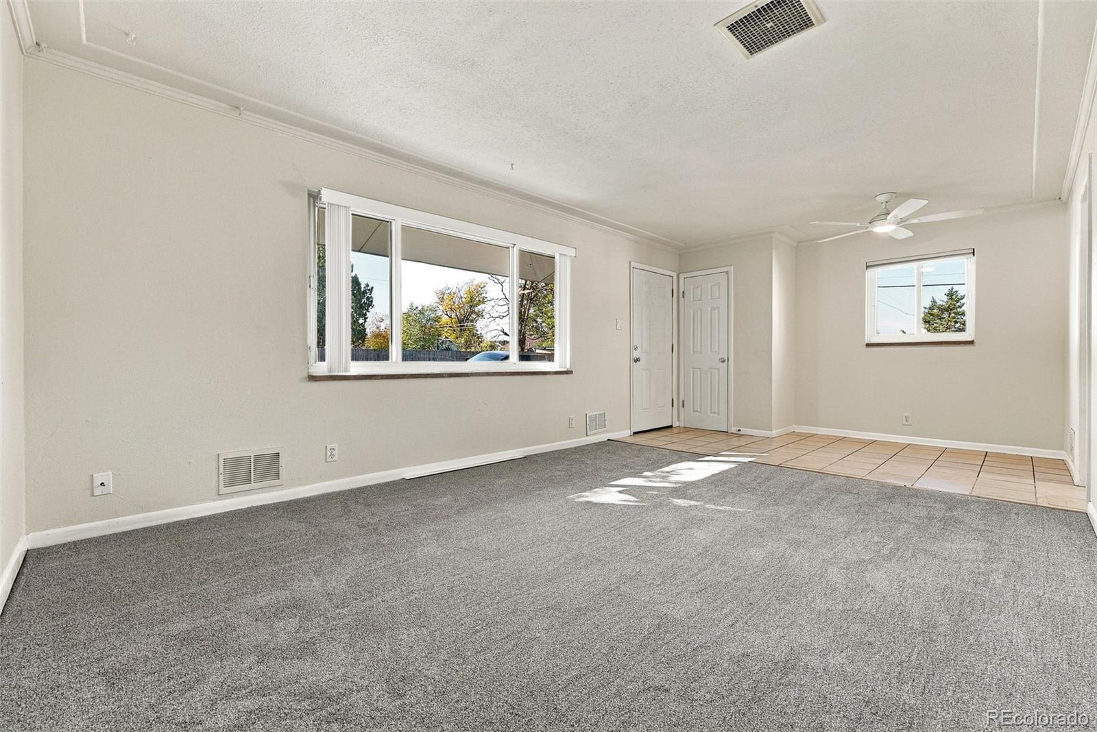 MLS Image #7 for 10495 e 22nd avenue,aurora, Colorado