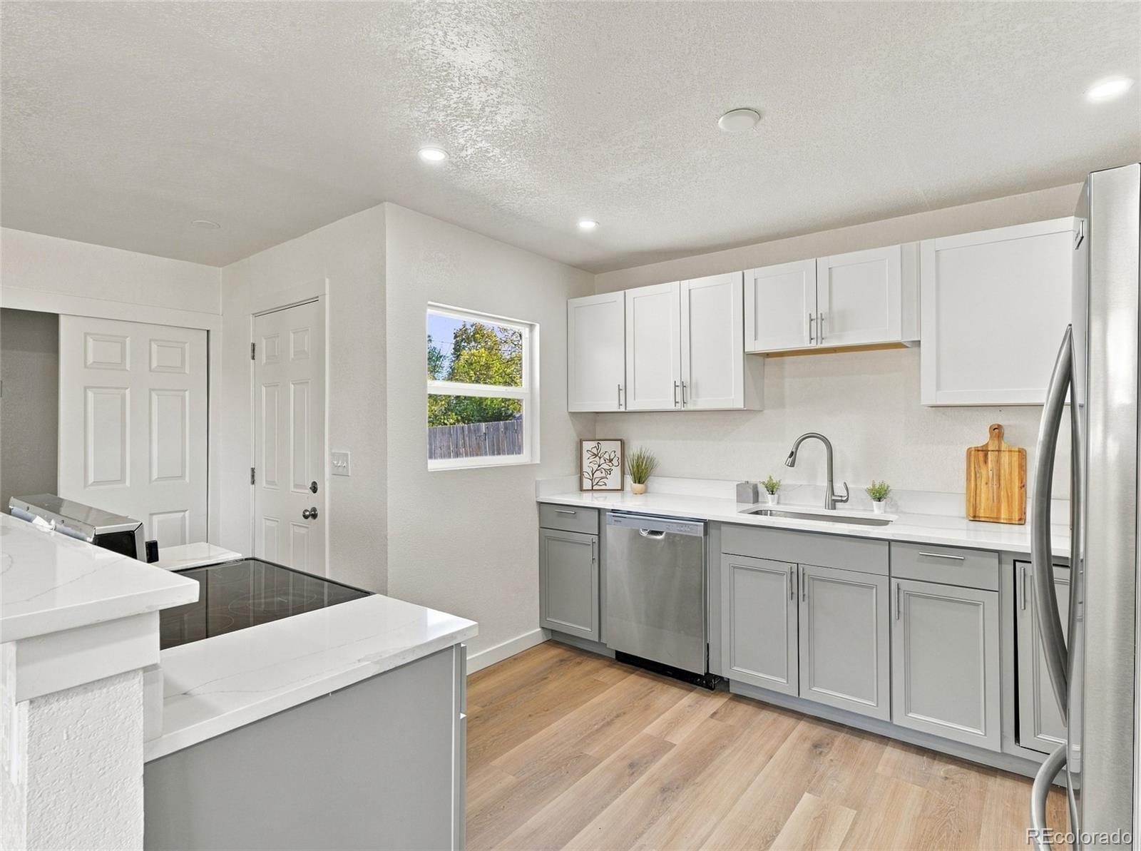 MLS Image #8 for 1296  yost street,aurora, Colorado