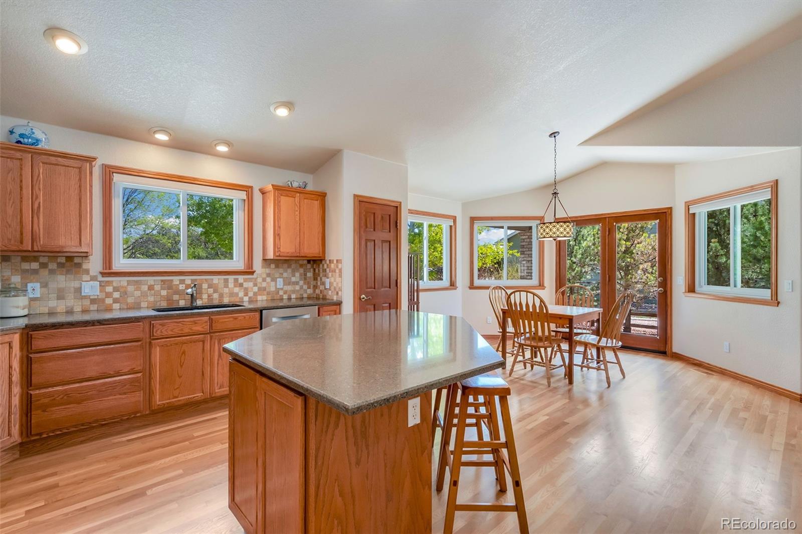 MLS Image #15 for 2177  burbank street,berthoud, Colorado