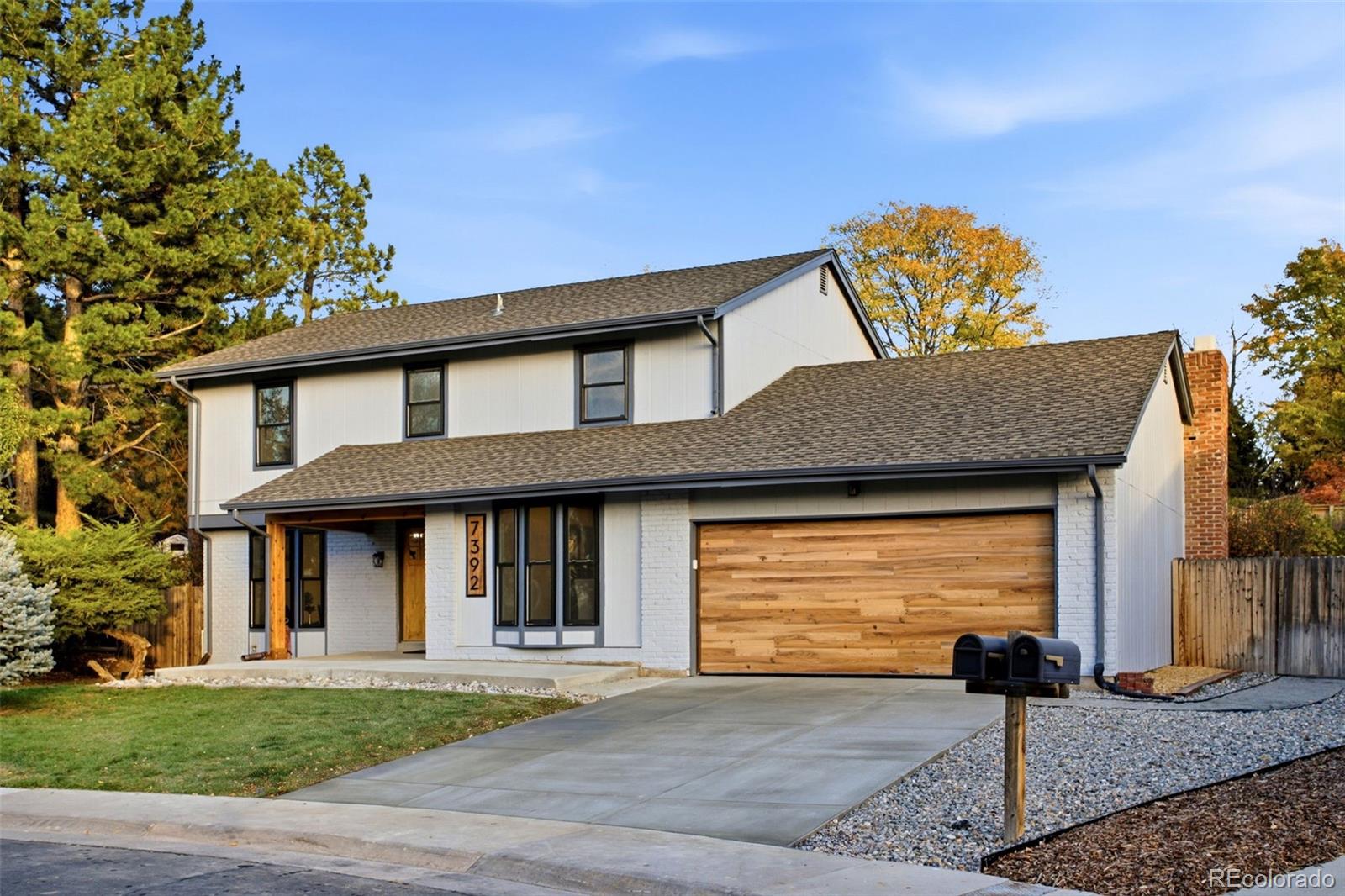 MLS Image #1 for 7392 s madison circle,centennial, Colorado