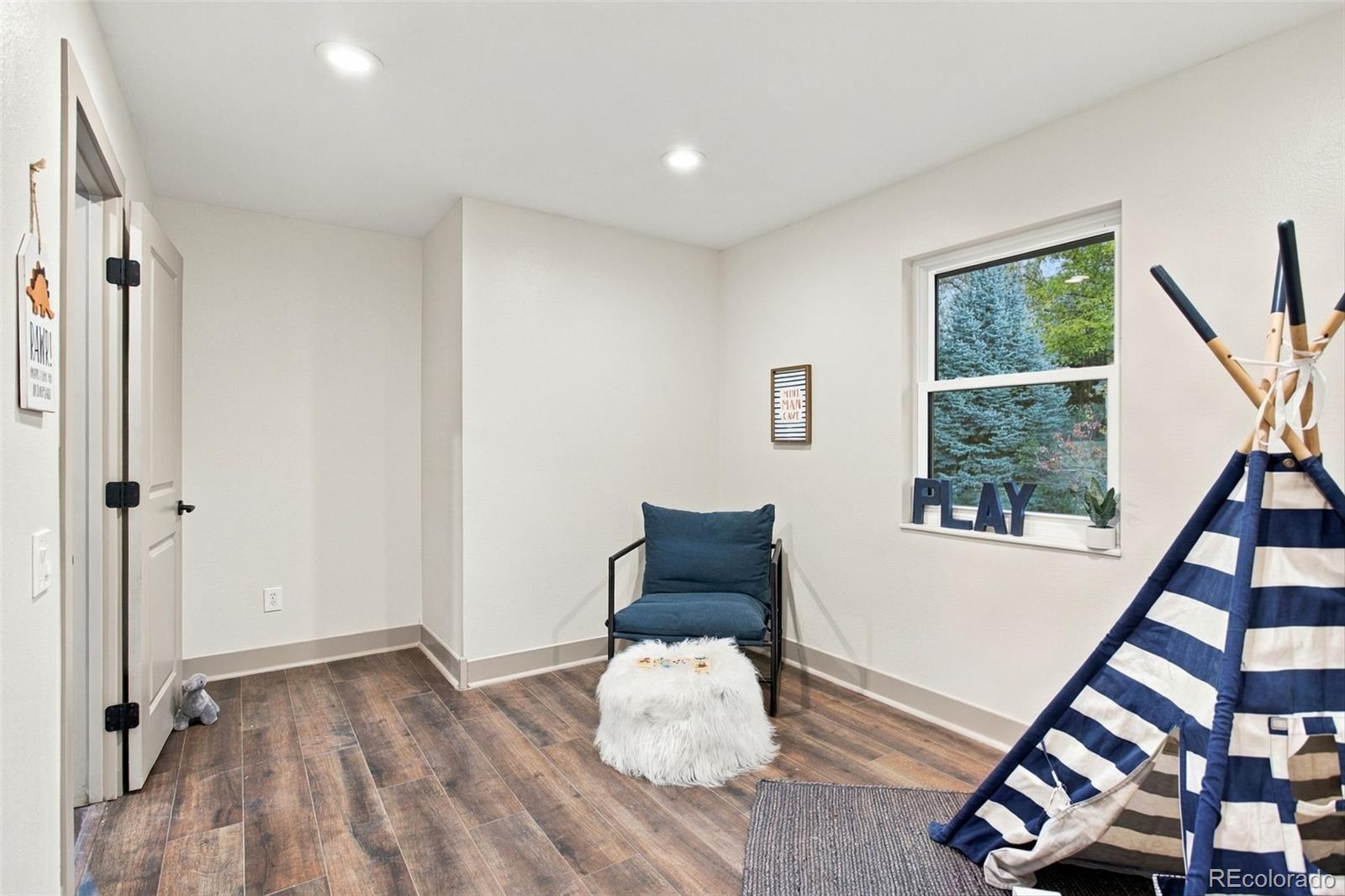 MLS Image #18 for 7392 s madison circle,centennial, Colorado