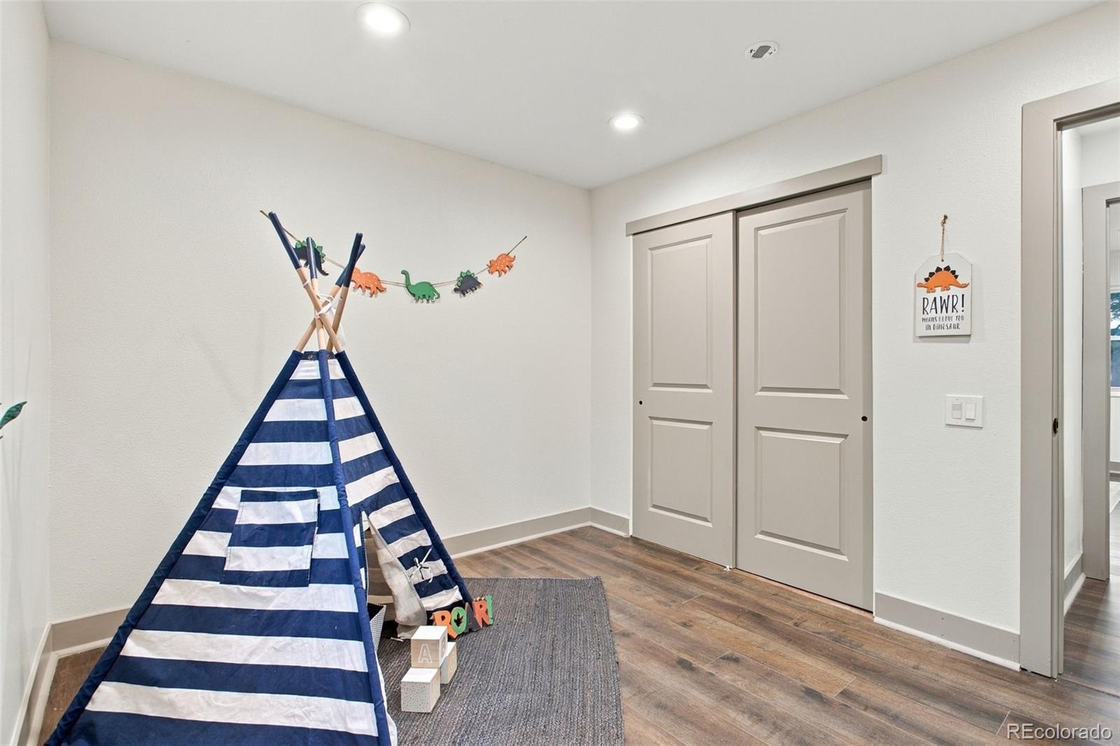 MLS Image #19 for 7392 s madison circle,centennial, Colorado