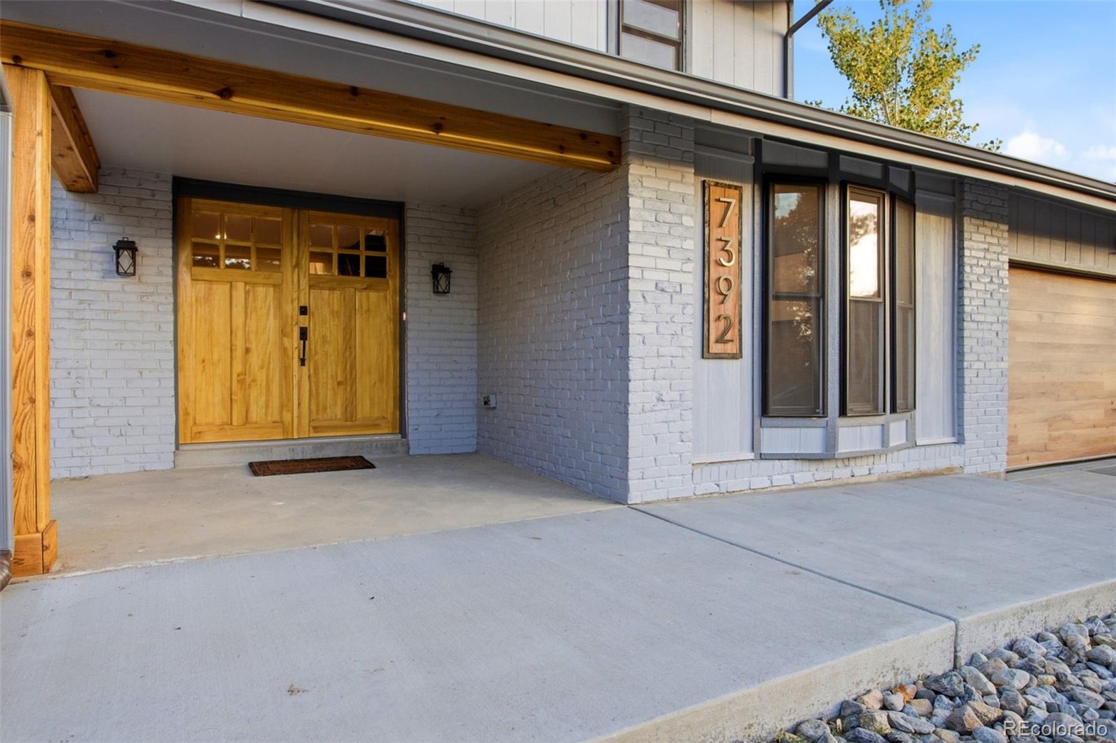 MLS Image #2 for 7392 s madison circle,centennial, Colorado