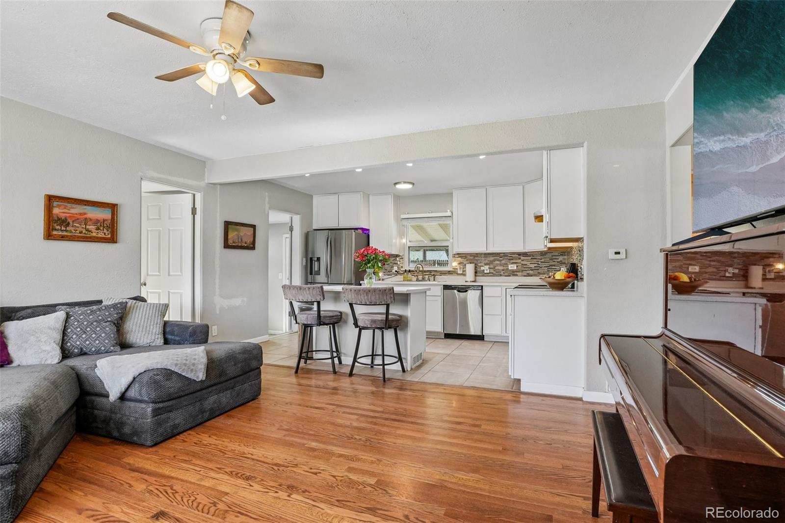 MLS Image #11 for 1355  dallas street,aurora, Colorado