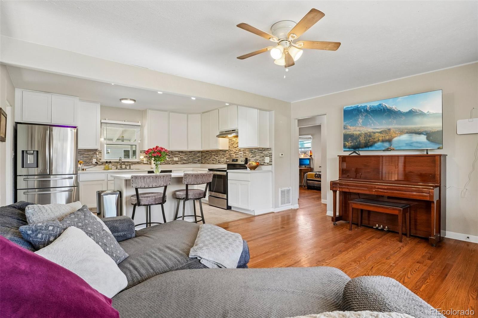 MLS Image #12 for 1355  dallas street,aurora, Colorado