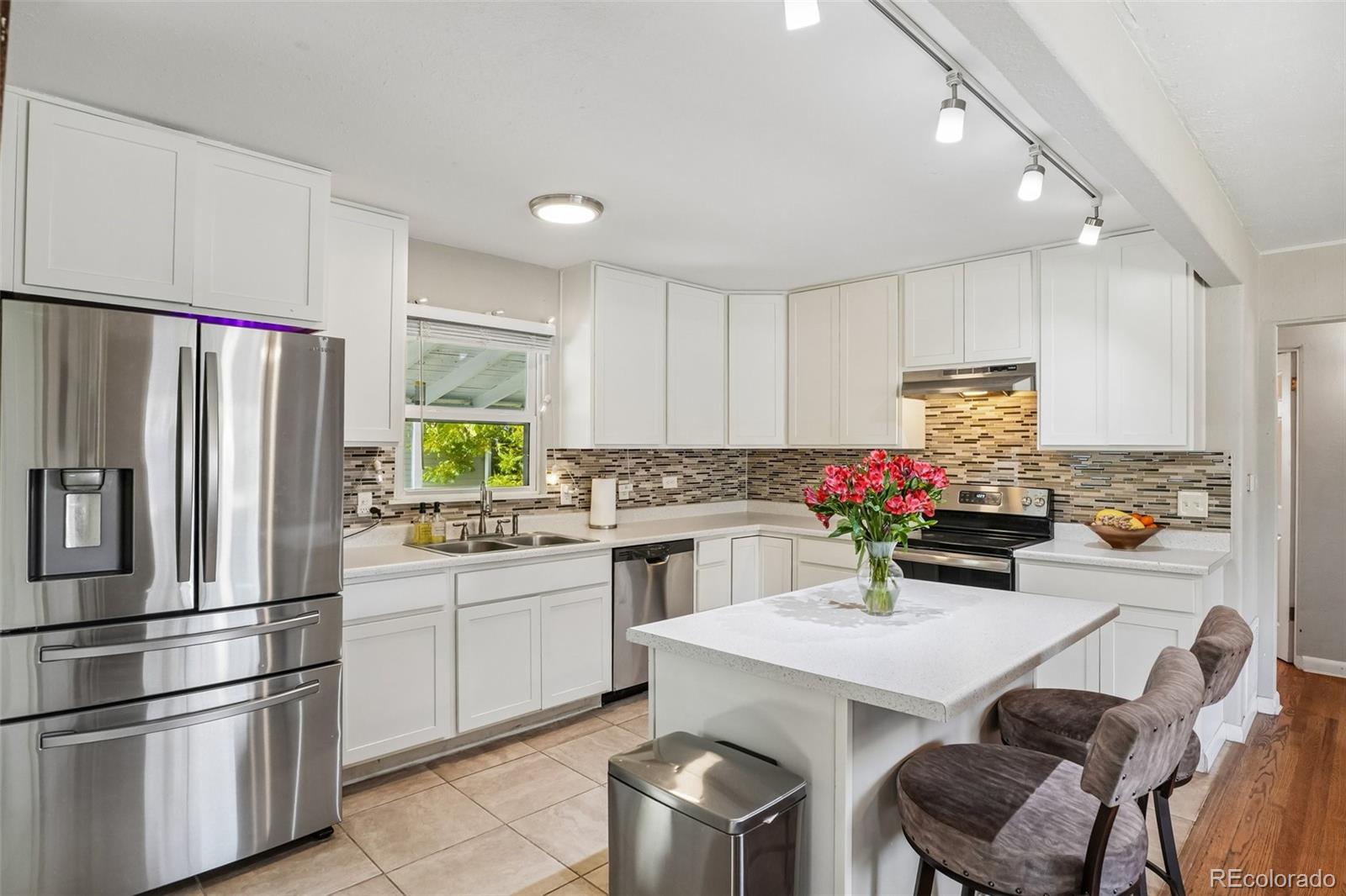 MLS Image #5 for 1355  dallas street,aurora, Colorado