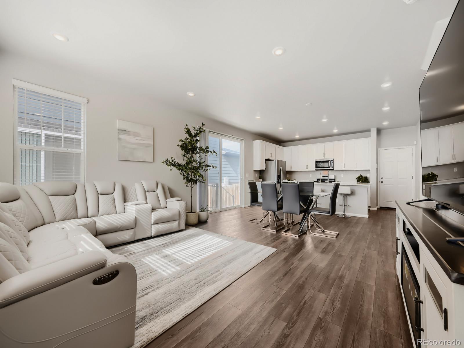 MLS Image #2 for 758 n shawnee street,aurora, Colorado