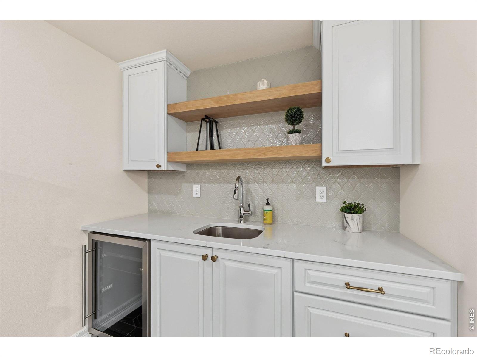 MLS Image #11 for 6421  wind break court,fort collins, Colorado