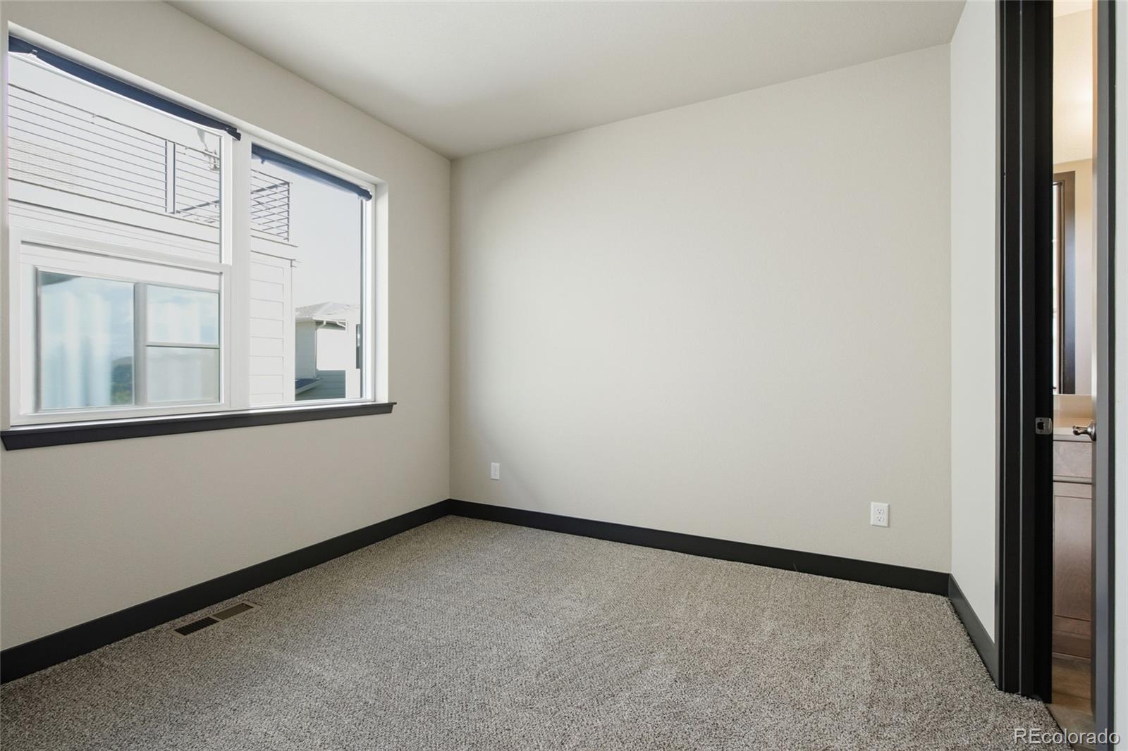 MLS Image #17 for 5920 n perth street,aurora, Colorado