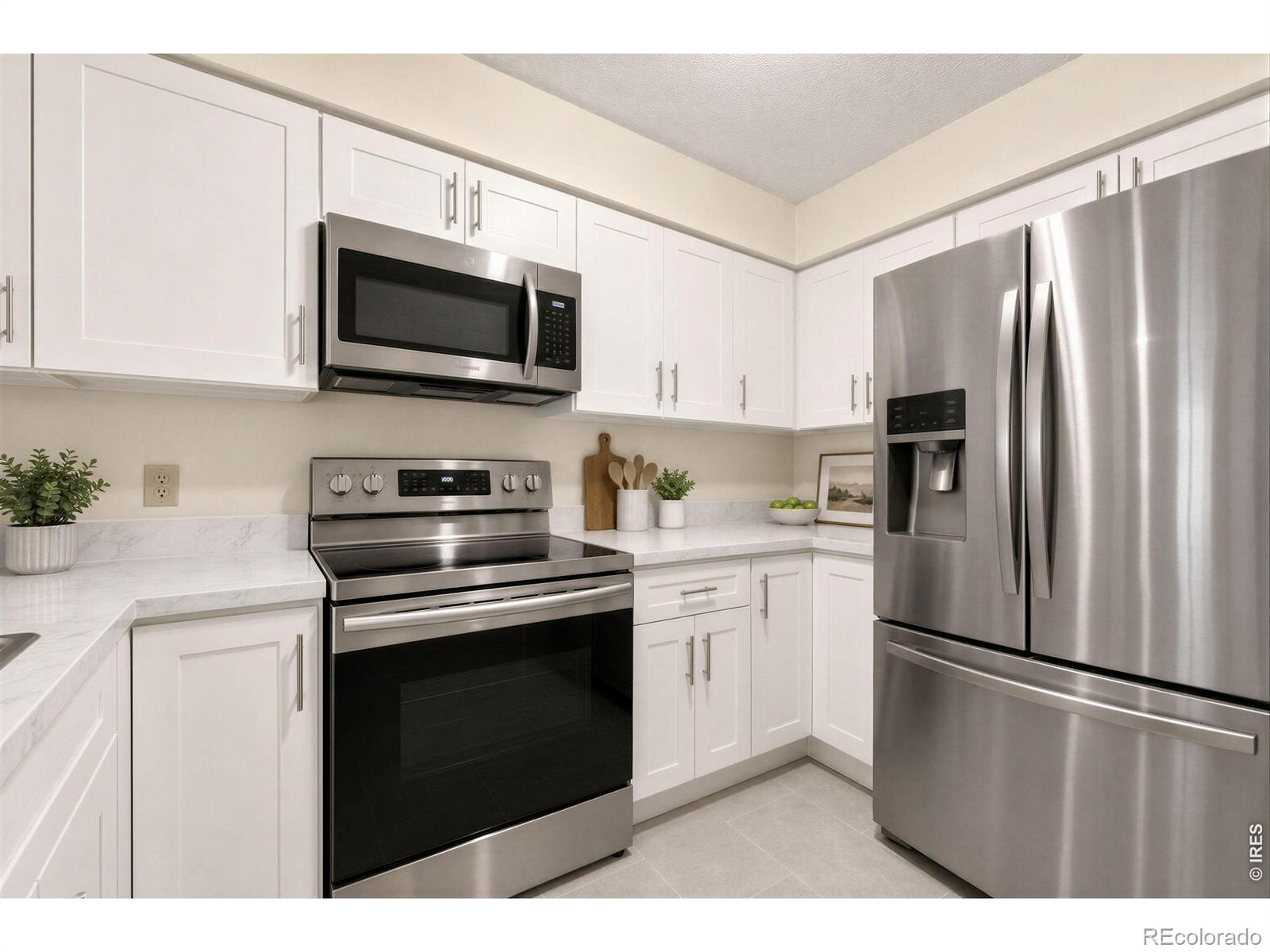 MLS Image #4 for 13950 e oxford place,aurora, Colorado