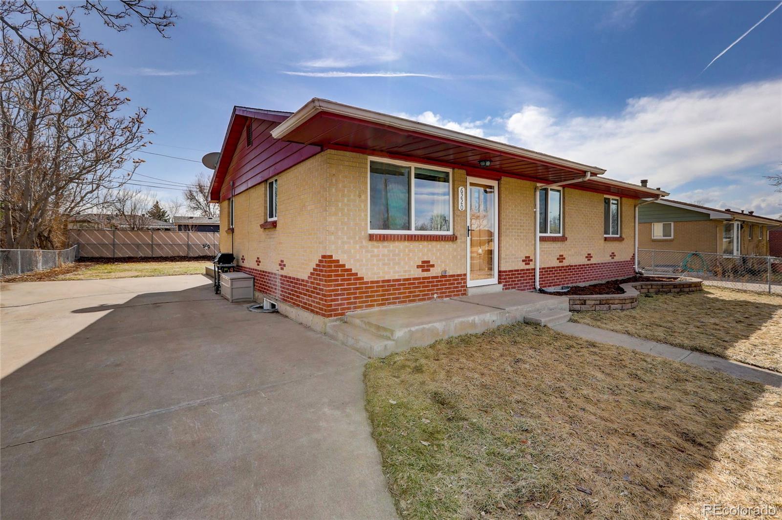 MLS Image #2 for 6220  small drive,commerce city, Colorado