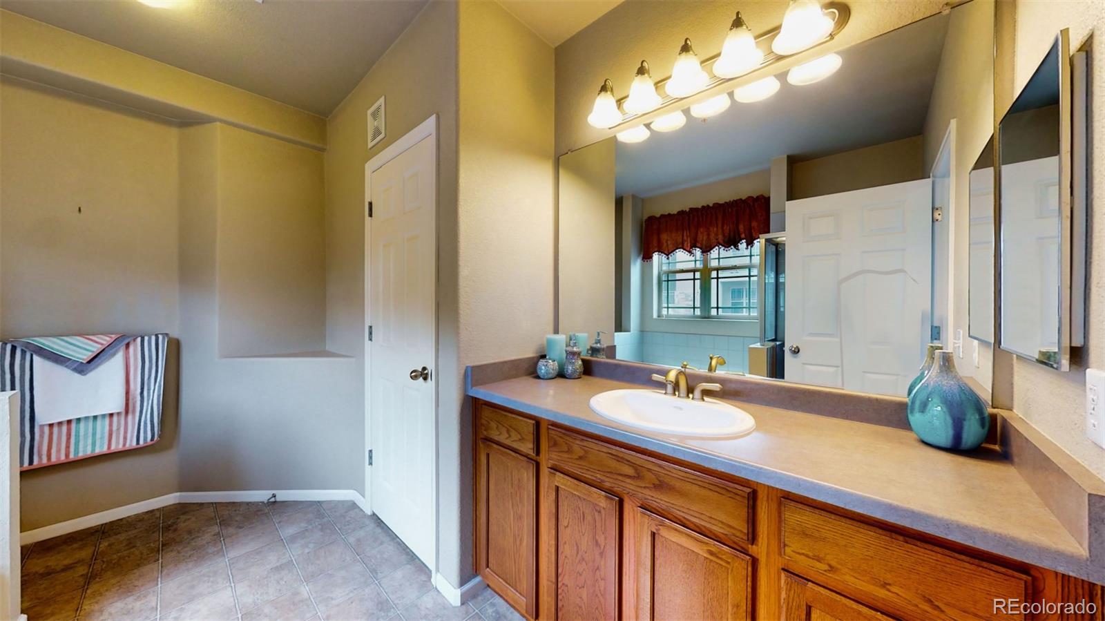 MLS Image #11 for 8123 w 51st place,arvada, Colorado