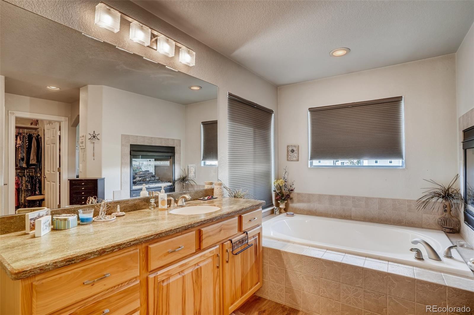 MLS Image #16 for 9467 w plymouth avenue,littleton, Colorado