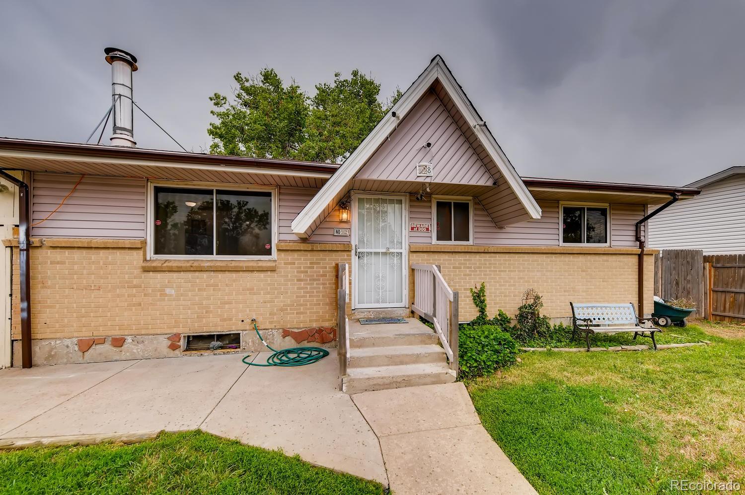 MLS Image #2 for 328 s queen circle,lakewood, Colorado