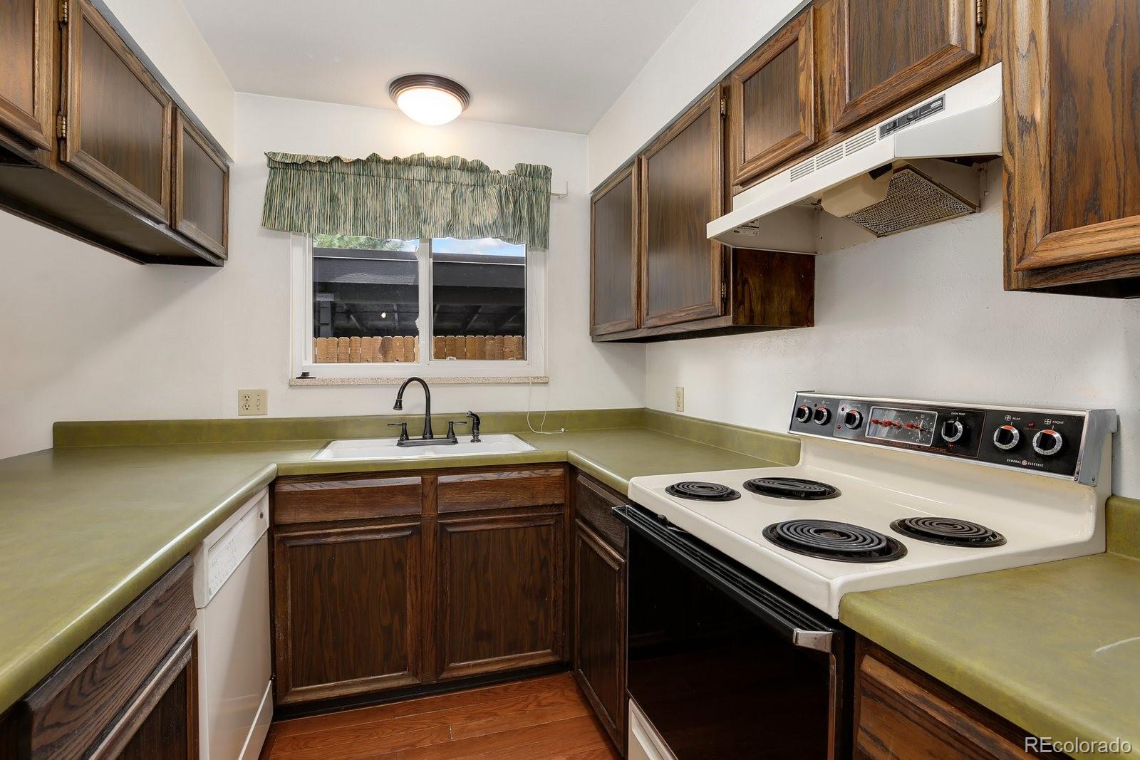 MLS Image #13 for 11213 w 18th avenue,lakewood, Colorado