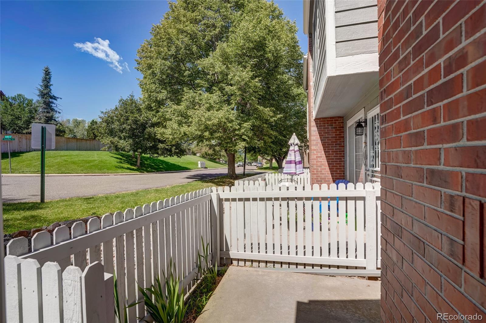 MLS Image #3 for 938  summer drive ,highlands ranch, Colorado
