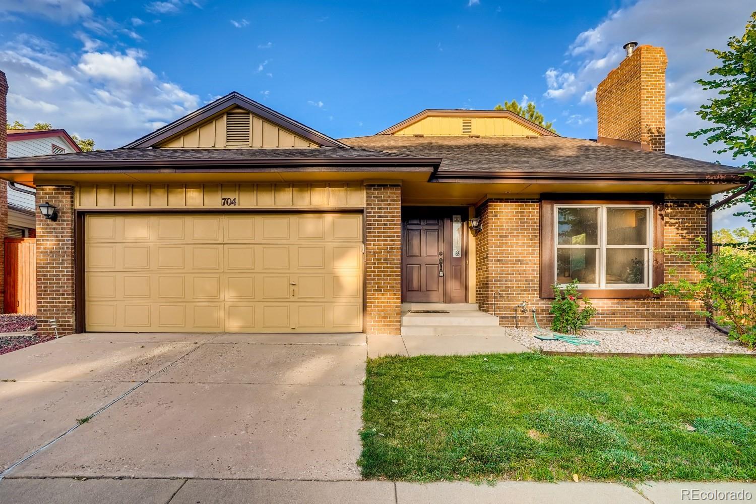 MLS Image #0 for 704  kittredge court,aurora, Colorado