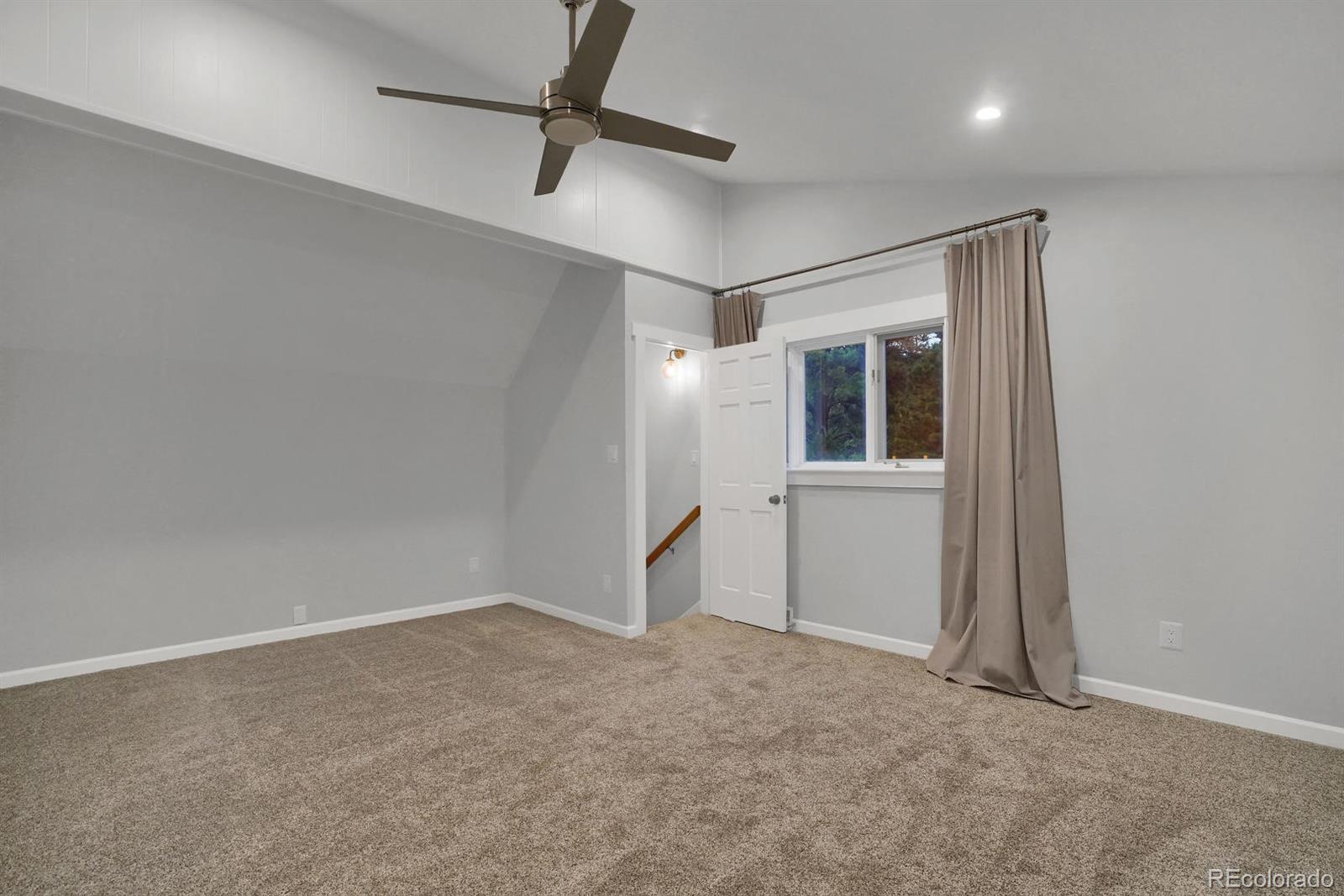 MLS Image #11 for 1052  yarnell drive,larkspur, Colorado