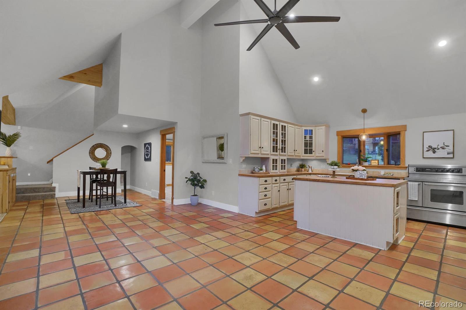 MLS Image #2 for 1052  yarnell drive,larkspur, Colorado