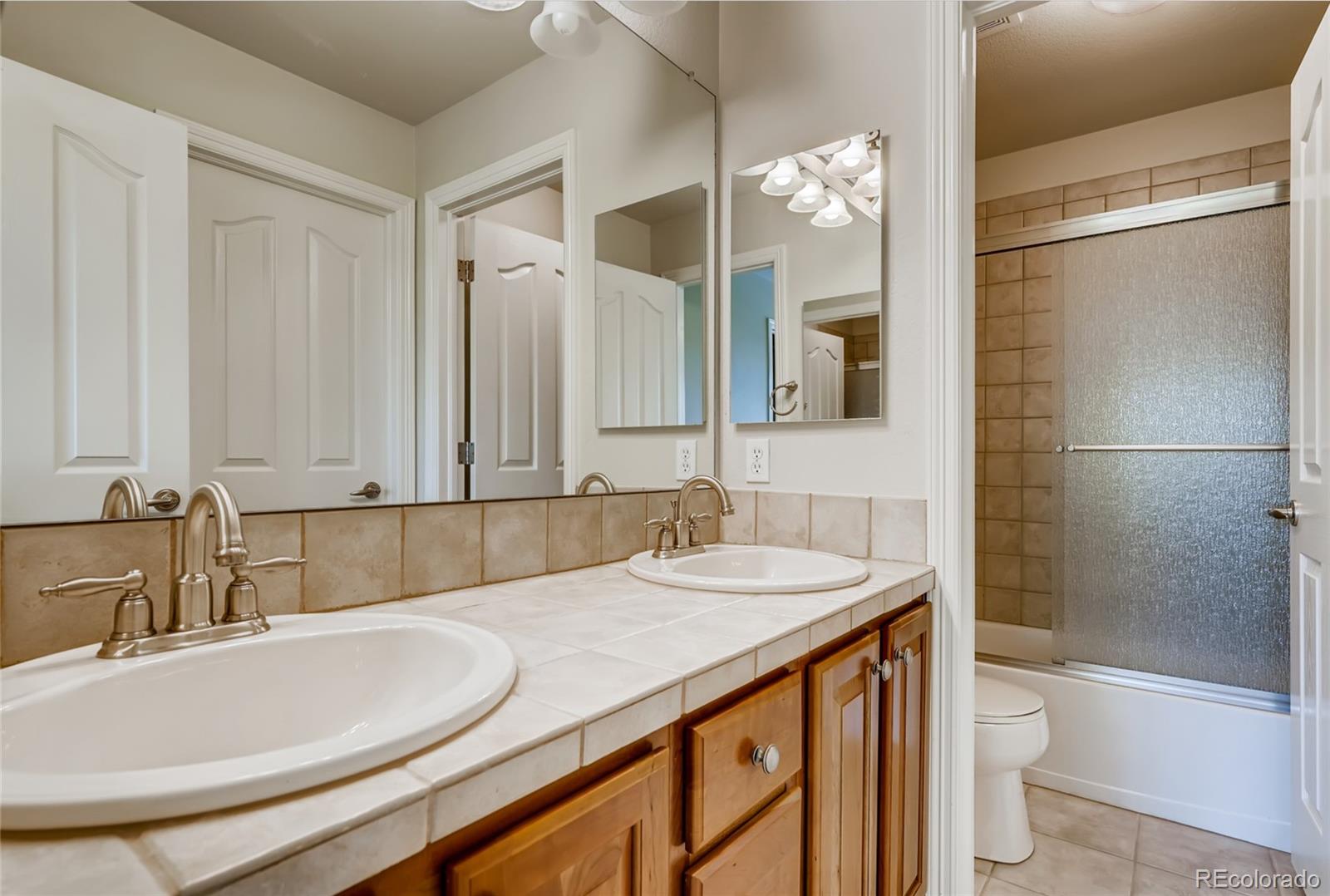 MLS Image #18 for 5812 w hoover place,littleton, Colorado