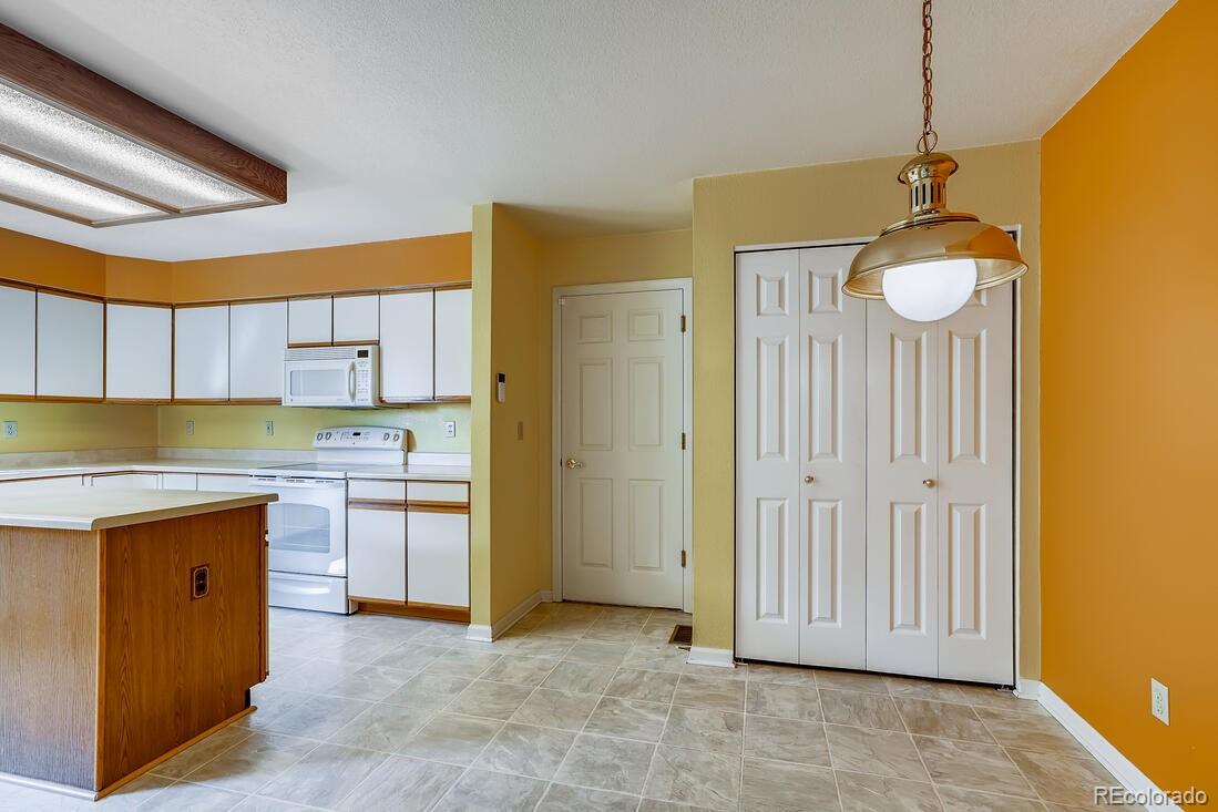 MLS Image #8 for 2598 s independence court,lakewood, Colorado