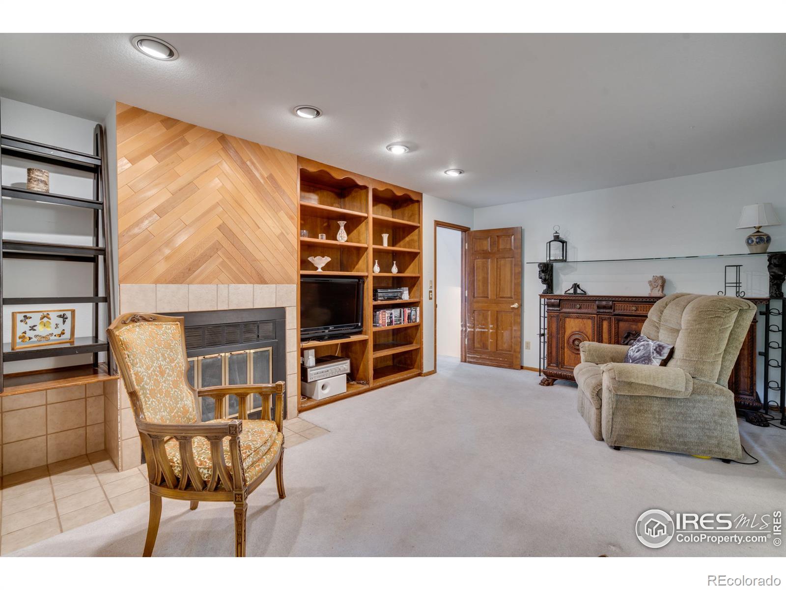 MLS Image #14 for 8428  sawtooth lane,niwot, Colorado