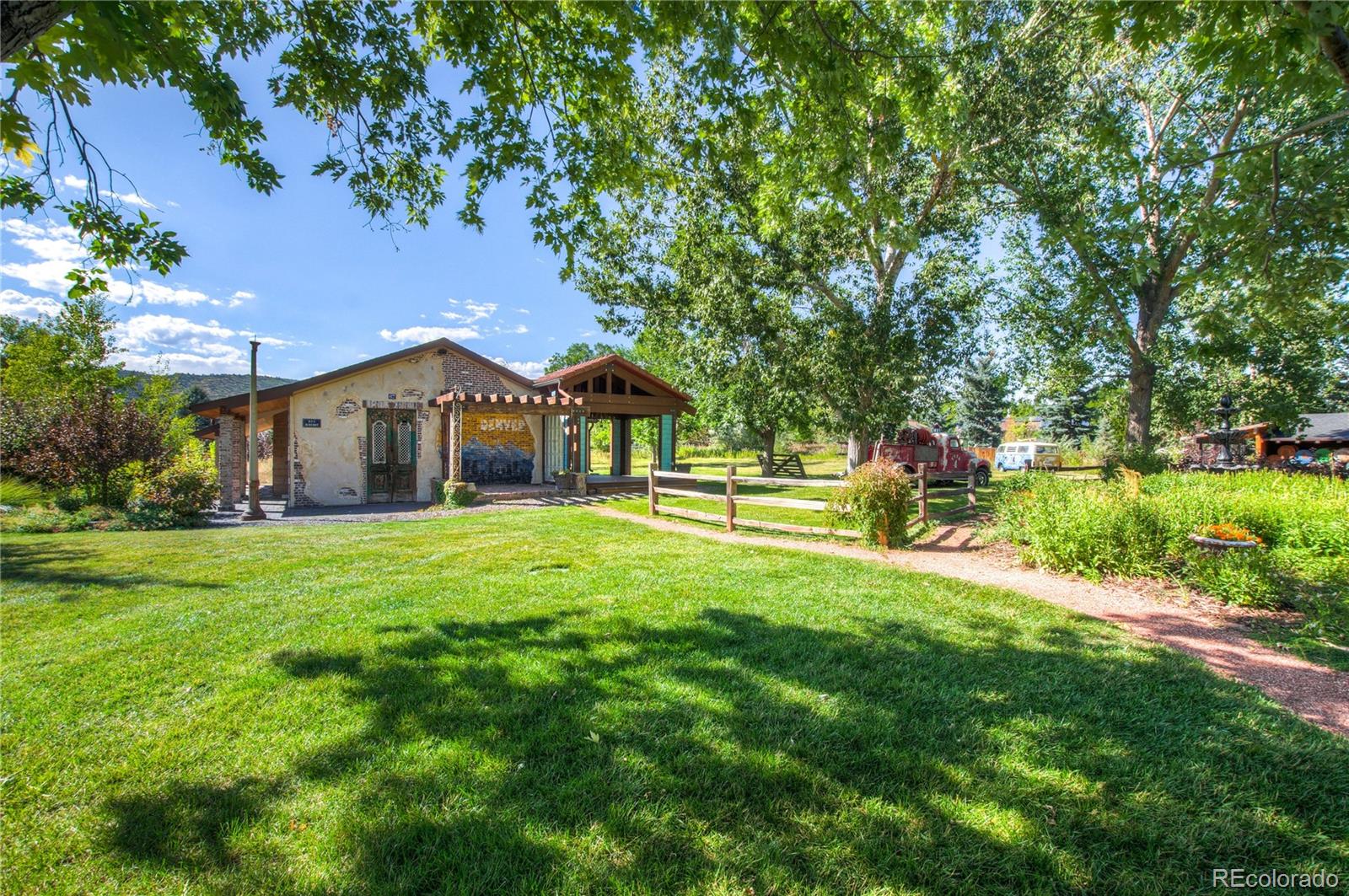 MLS Image #36 for 8241 s continental divide road,littleton, Colorado