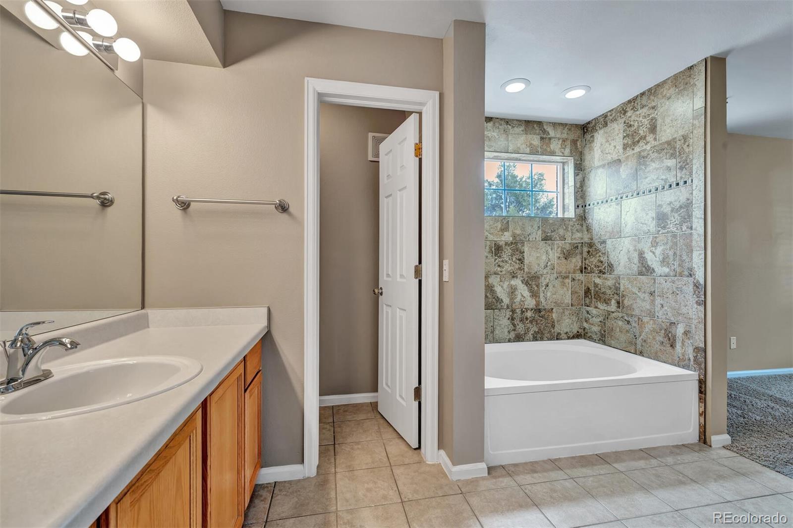 MLS Image #13 for 10784 w 63rd place,arvada, Colorado