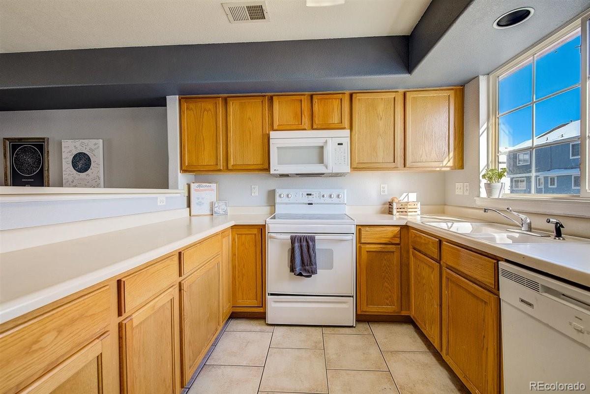 MLS Image #13 for 8199  welby road,thornton, Colorado