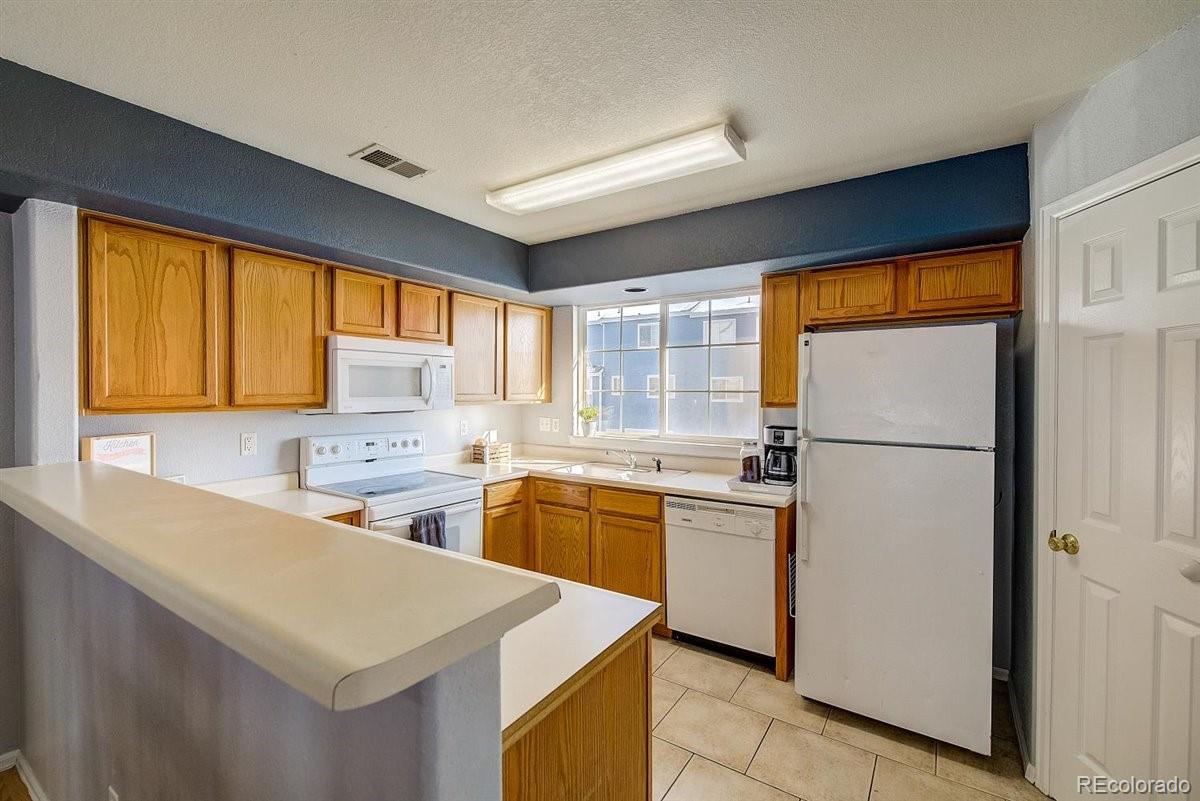 MLS Image #14 for 8199  welby road,thornton, Colorado