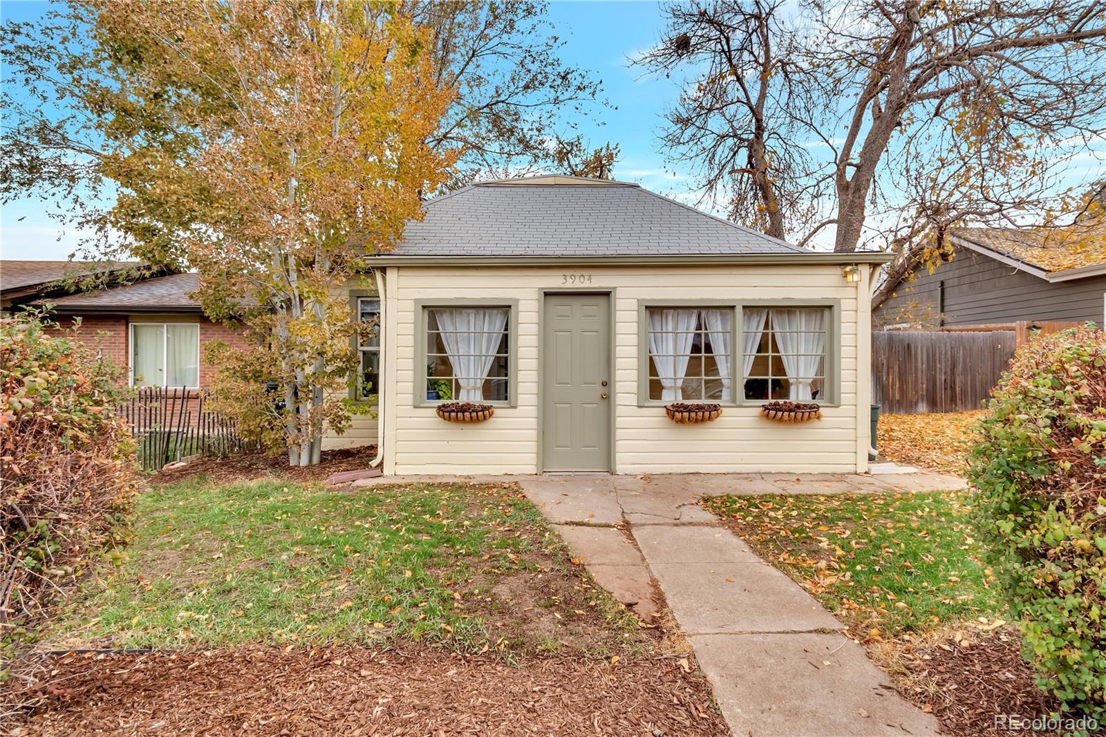 MLS Image #0 for 3904 s pearl street,englewood, Colorado