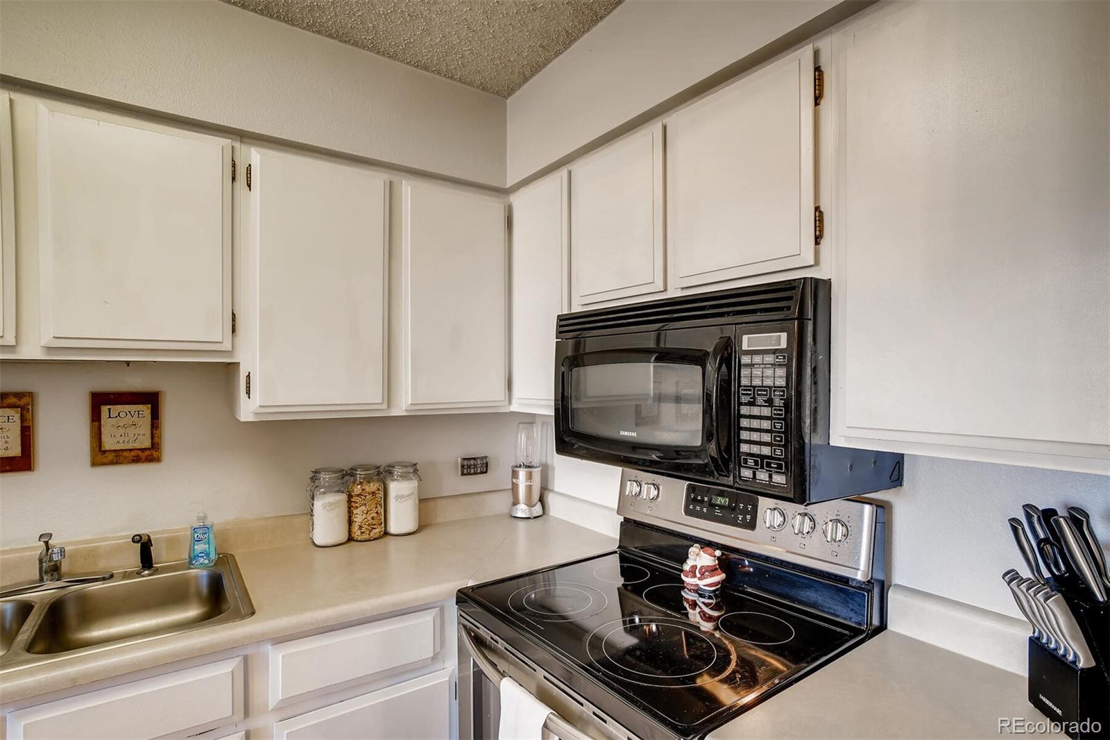 MLS Image #13 for 7110 s gaylord street r10,centennial, Colorado
