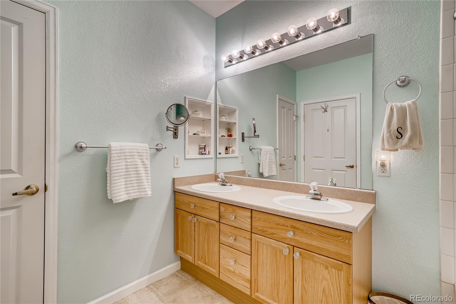 MLS Image #17 for 8309 s independence circle 107,littleton, Colorado