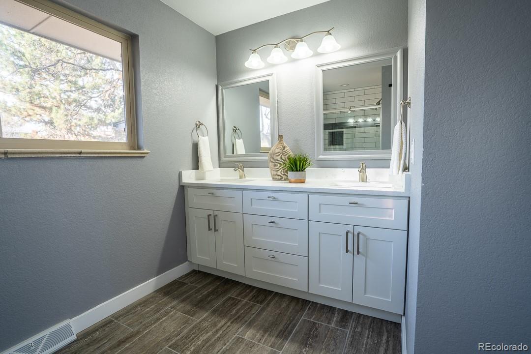 MLS Image #21 for 6849 s foresthill street,littleton, Colorado