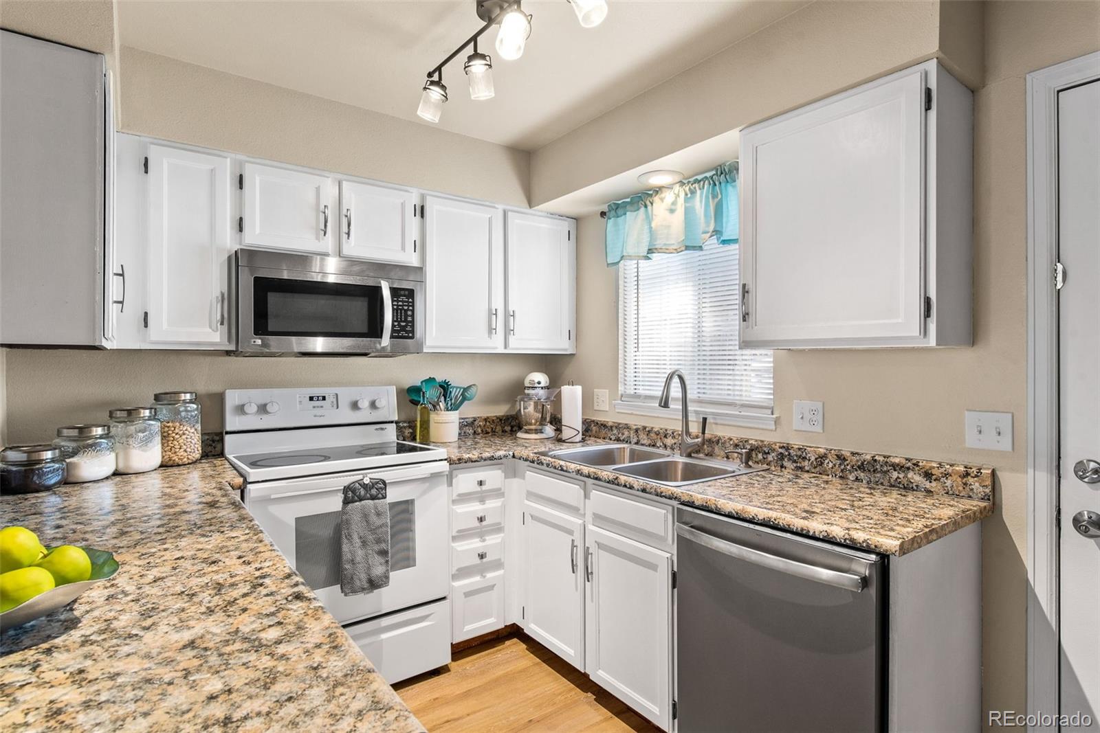 MLS Image #5 for 8964 w dartmouth place,lakewood, Colorado