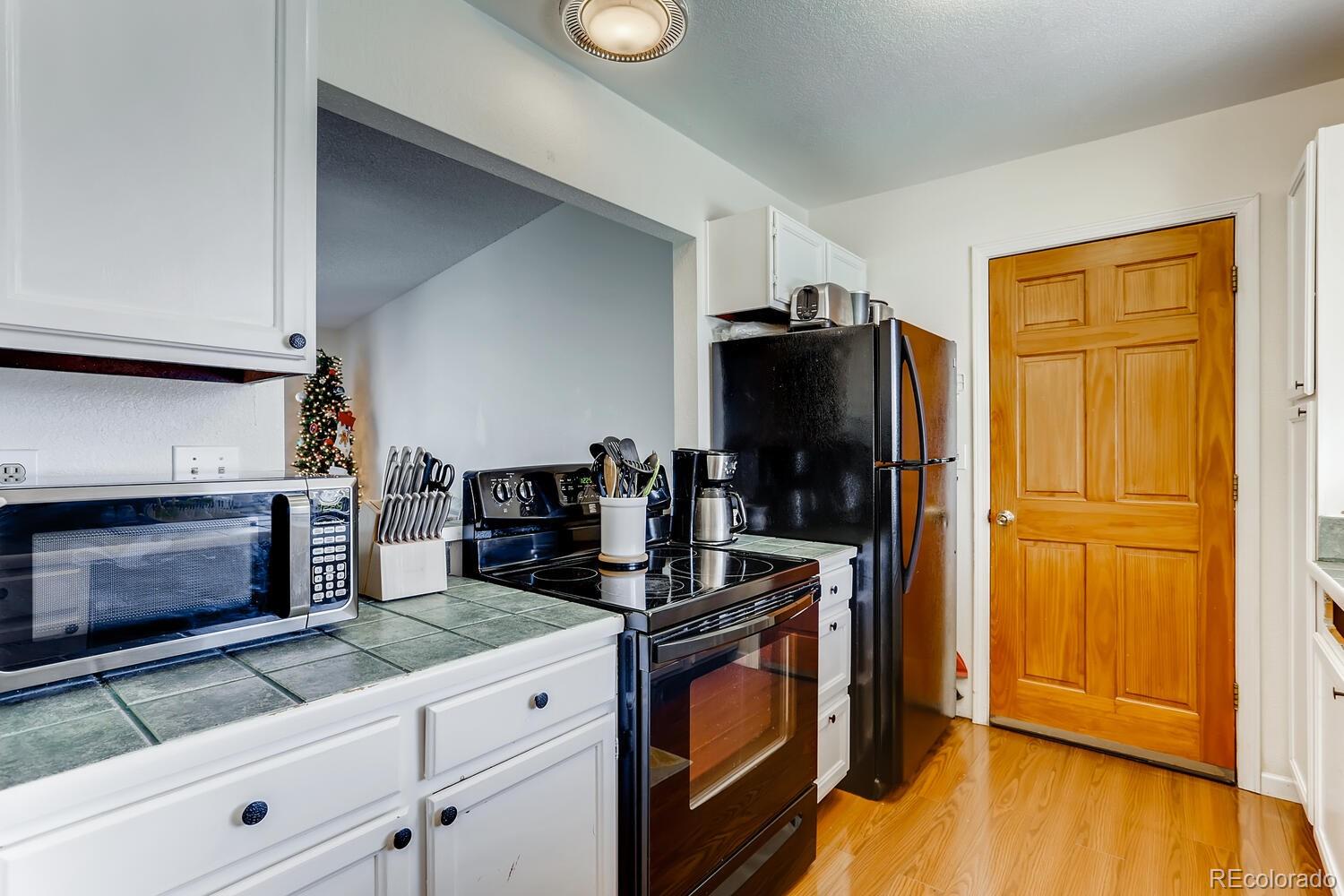 MLS Image #3 for 5722 s perth place,centennial, Colorado