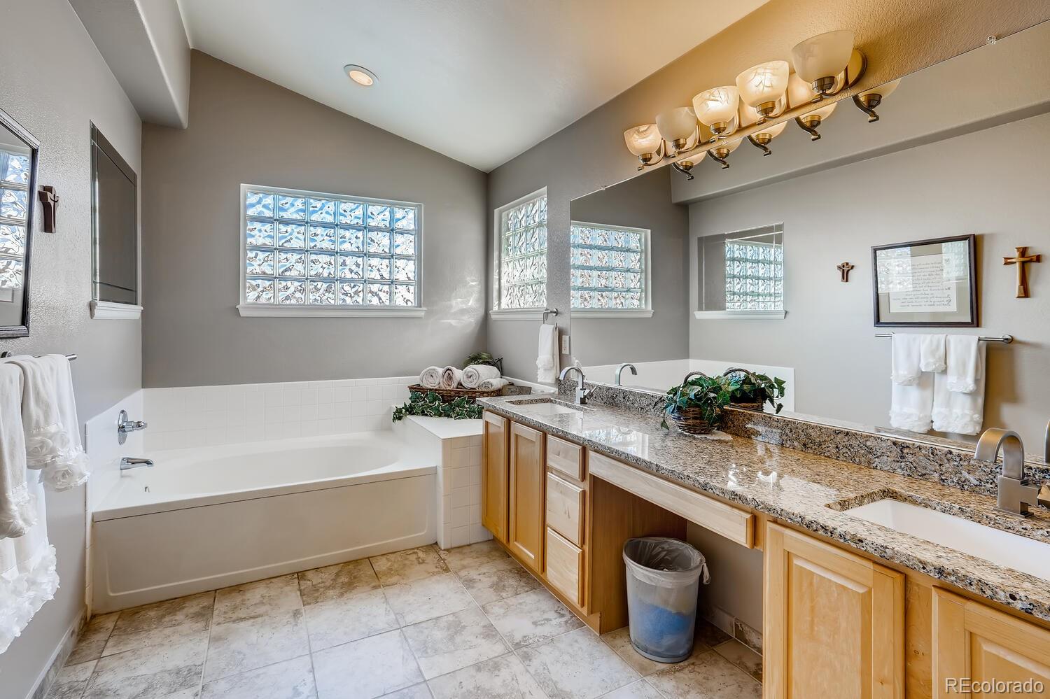MLS Image #14 for 16493 w 61st place,arvada, Colorado