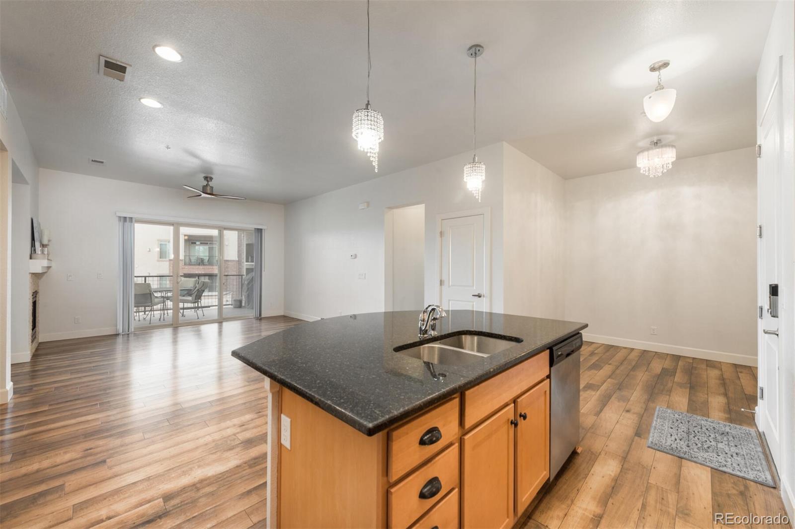 MLS Image #8 for 303  inverness way,englewood, Colorado