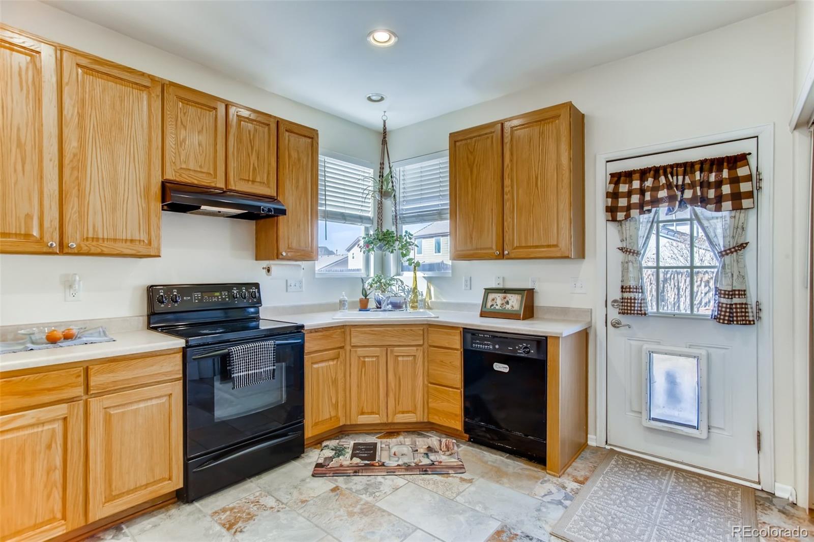 MLS Image #6 for 10079  crystal circle,commerce city, Colorado
