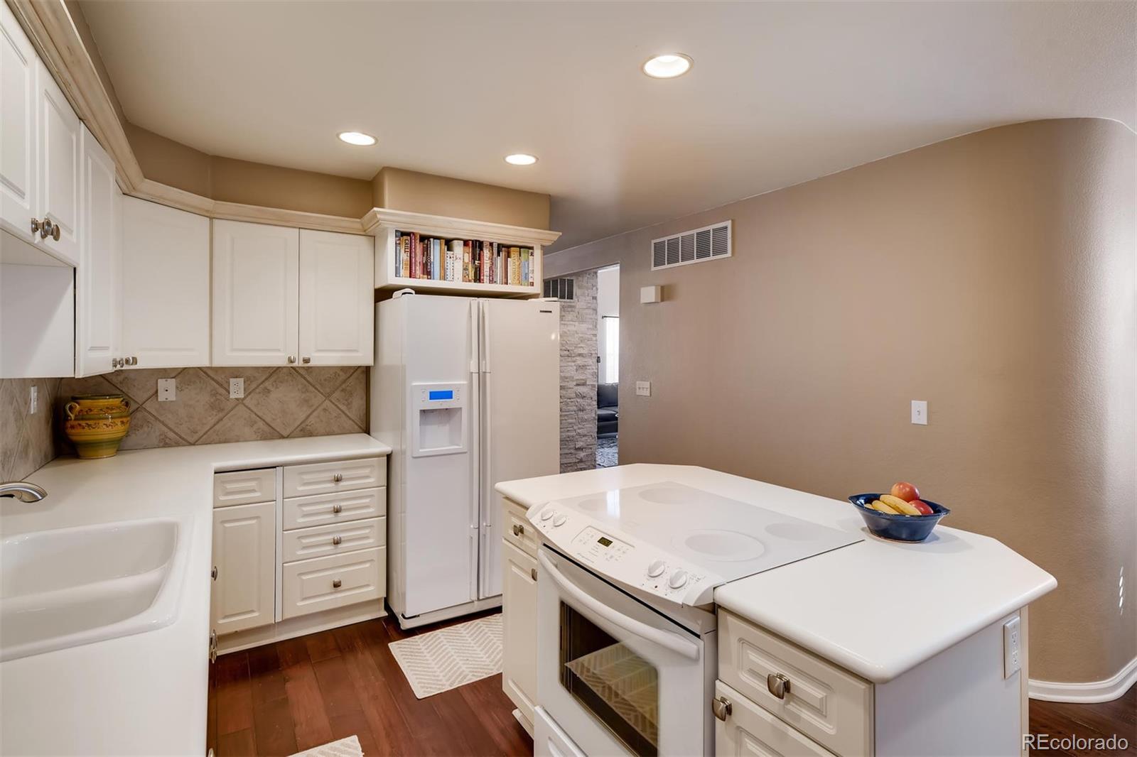 MLS Image #10 for 9403  southern hills circle ,lone tree, Colorado