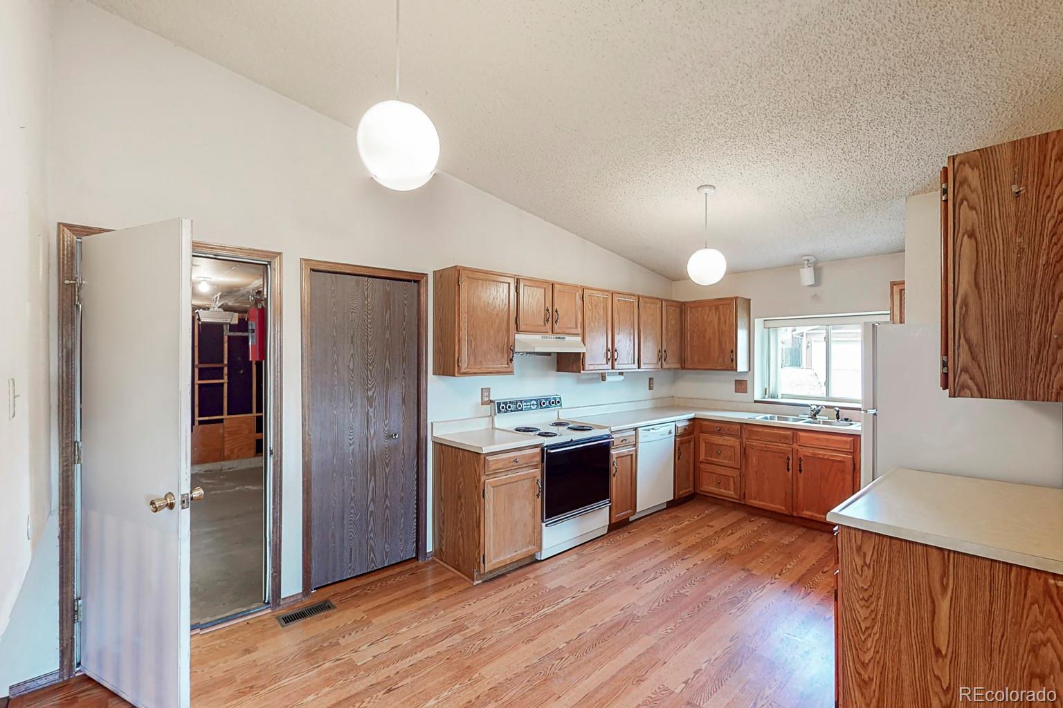 MLS Image #6 for 1065  crosstrail drive,colorado springs, Colorado