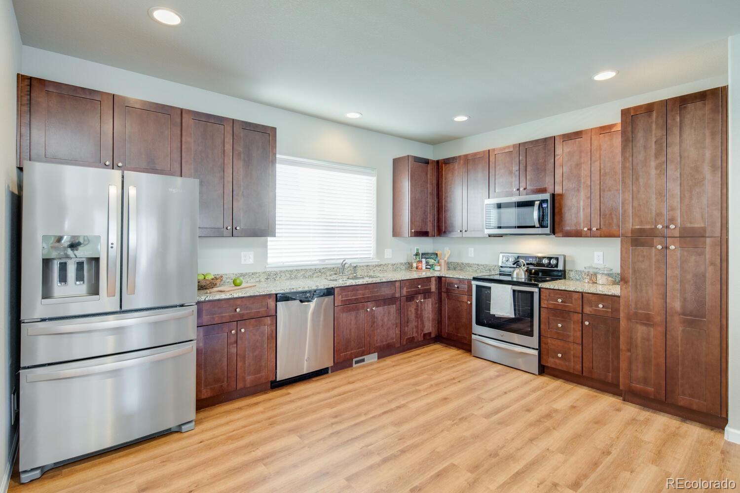 MLS Image #12 for 11250  florence street,commerce city, Colorado