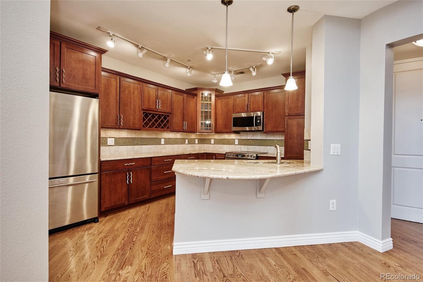 MLS Image #5 for 7820  inverness boulevard 310,englewood, Colorado