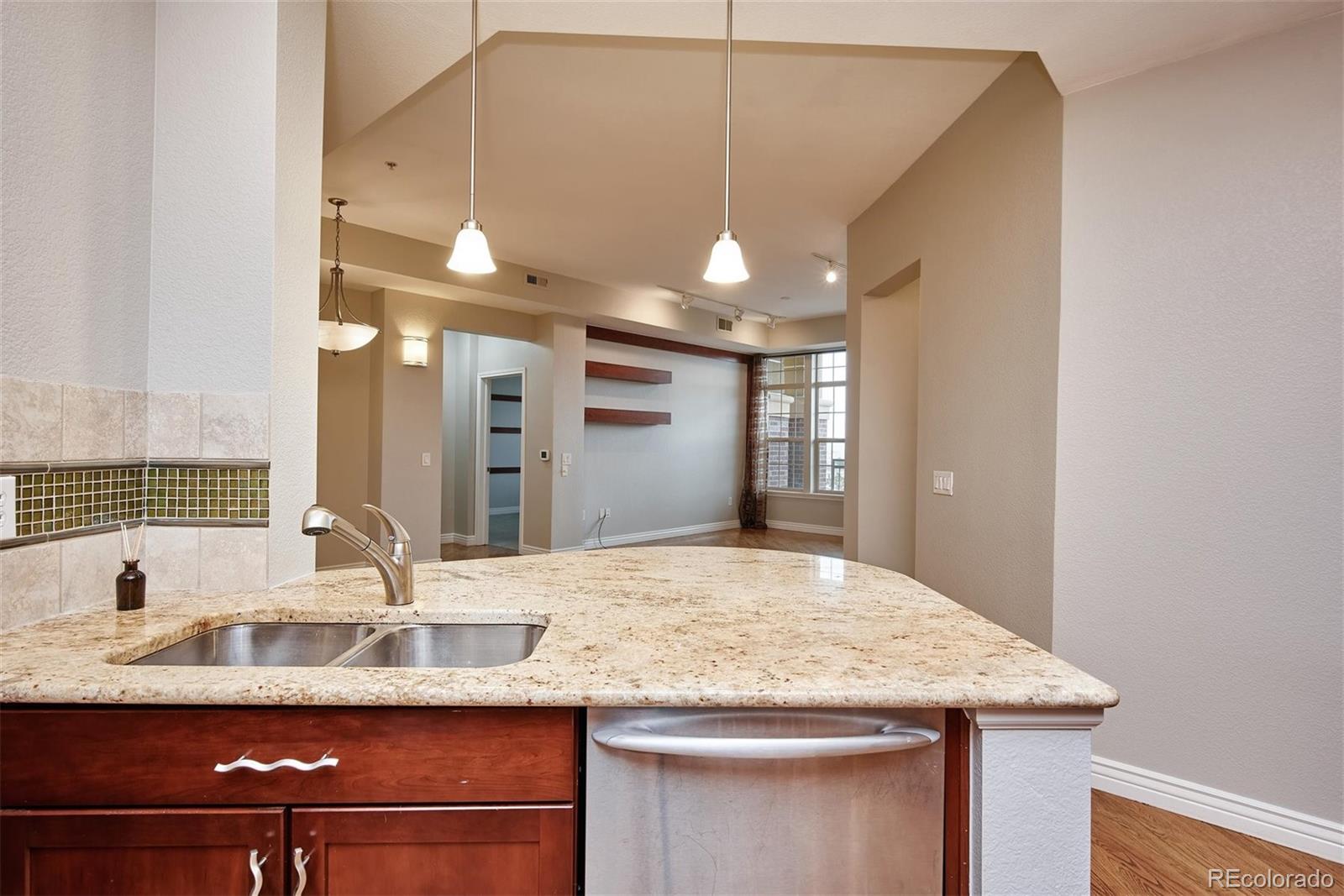 MLS Image #7 for 7820  inverness boulevard 310,englewood, Colorado