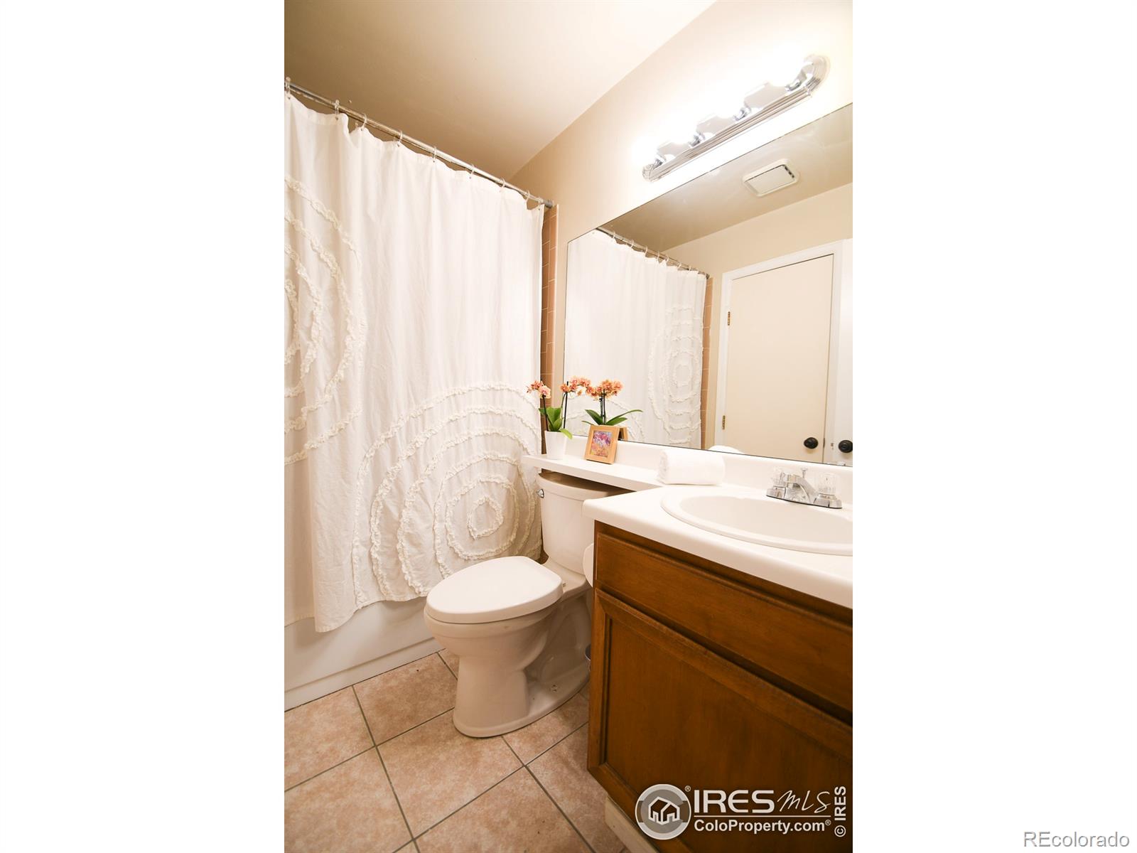 MLS Image #14 for 8326 w 87th drive,arvada, Colorado