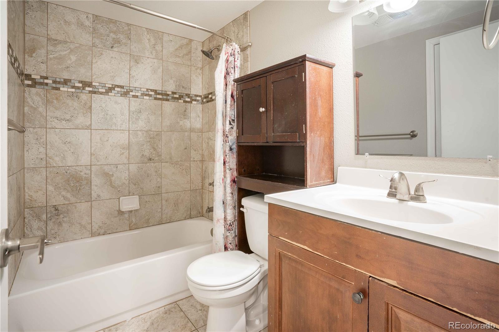 MLS Image #23 for 16259 e tennessee place,aurora, Colorado