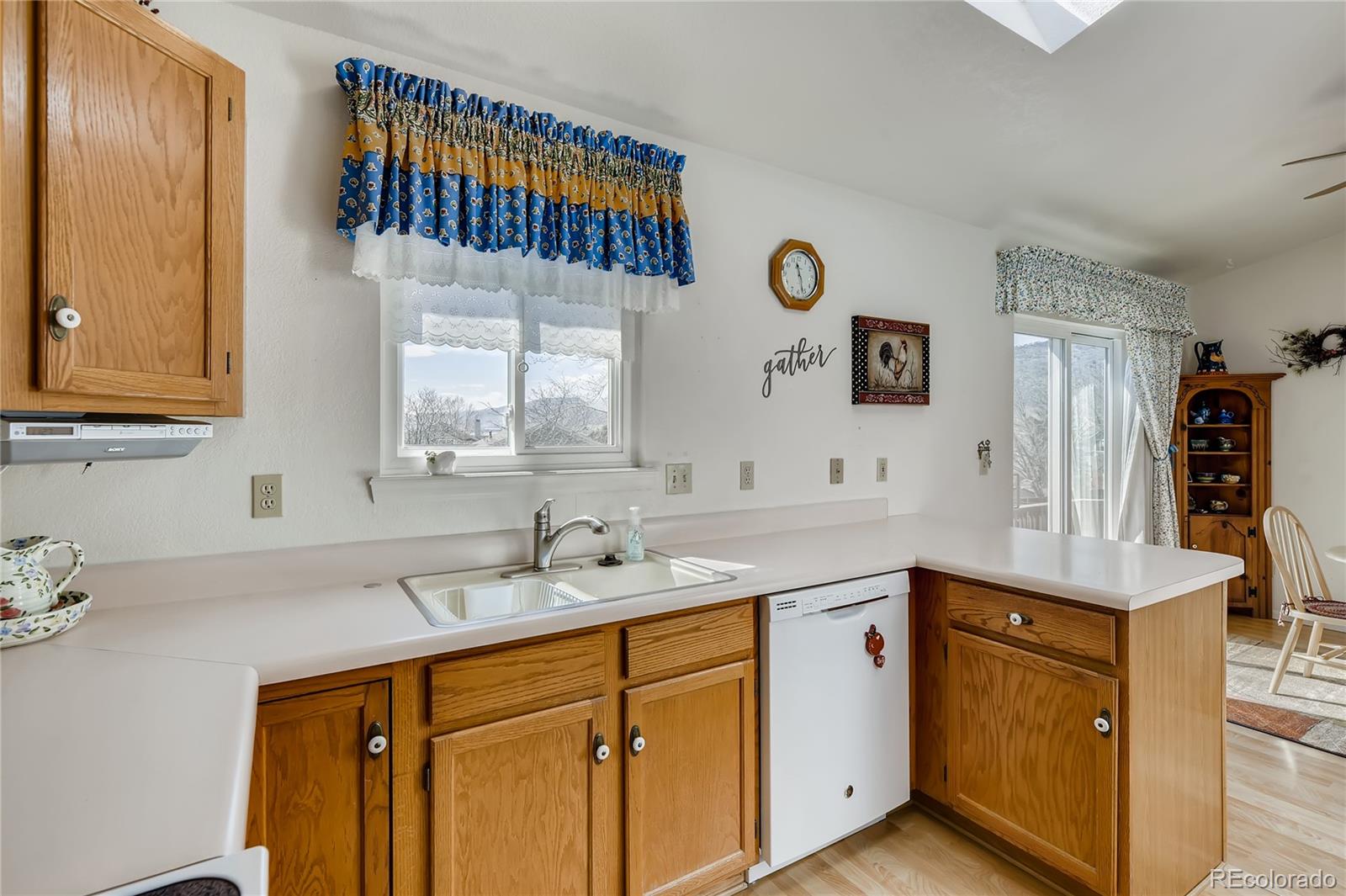 MLS Image #6 for 6425 s wright street,littleton, Colorado