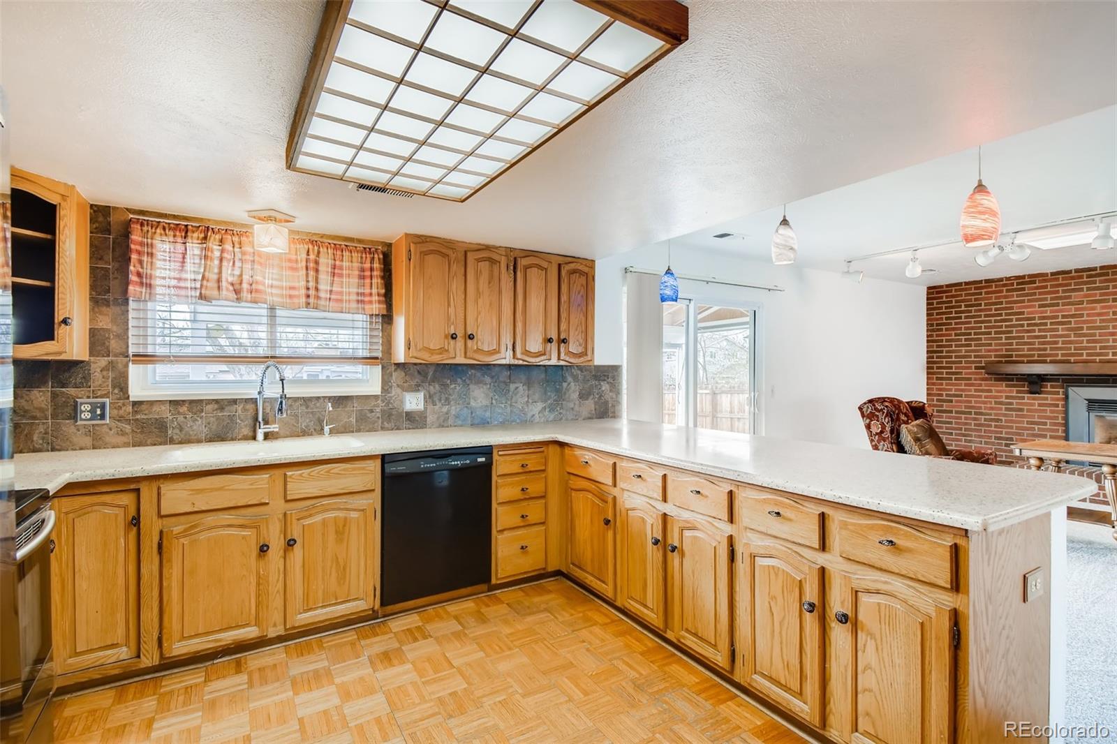 MLS Image #8 for 6323 w 85th avenue,arvada, Colorado