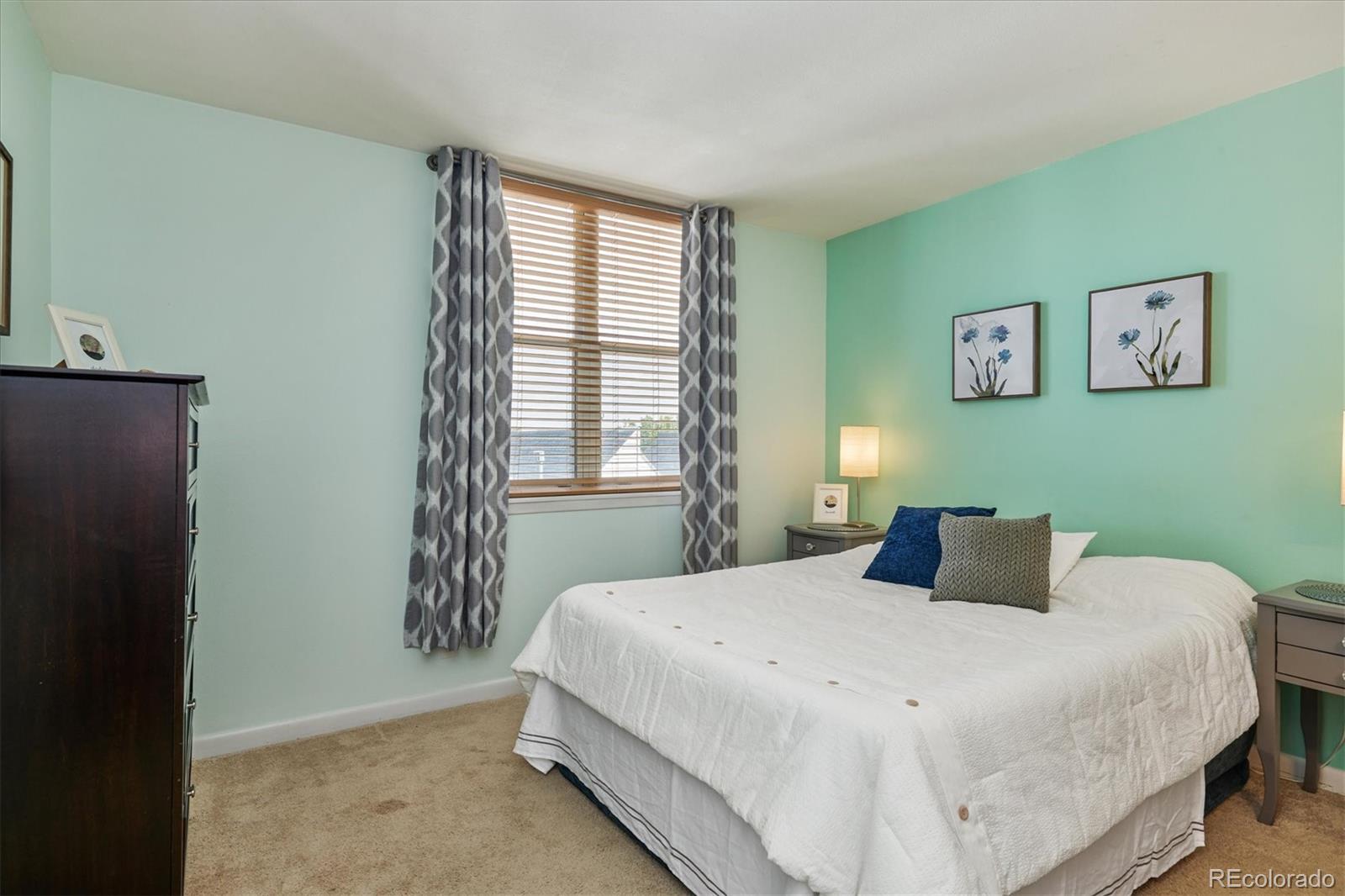 MLS Image #15 for 5955 e 10th avenue,denver, Colorado