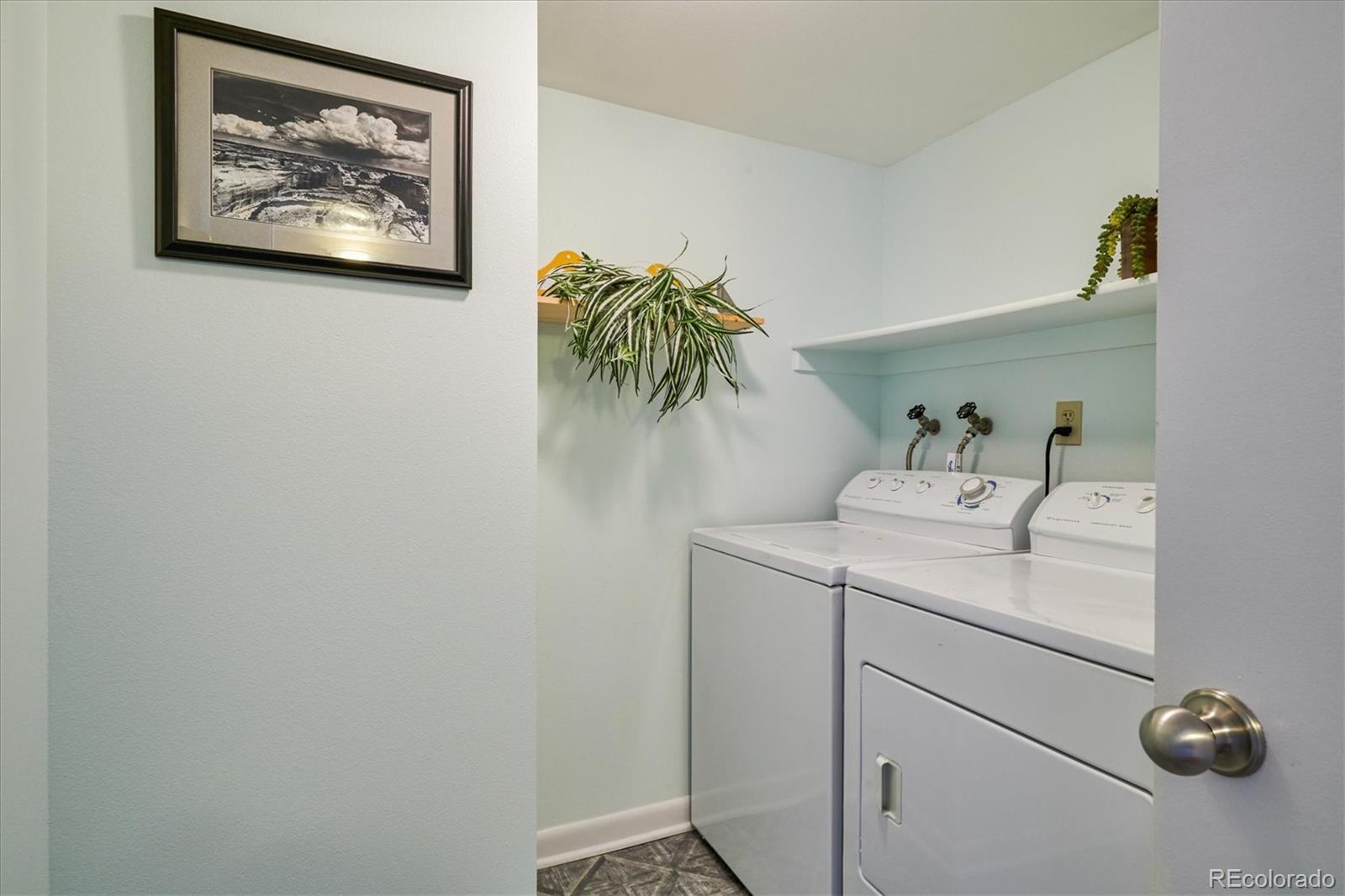 MLS Image #21 for 5955 e 10th avenue,denver, Colorado